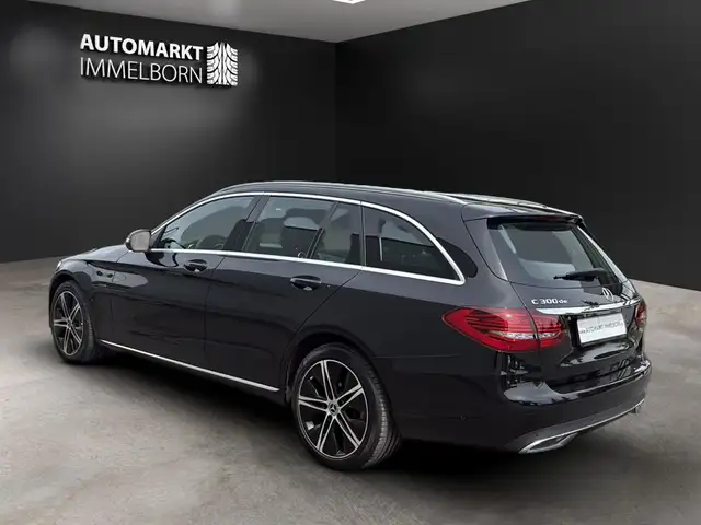 Mercedes-Benz C-Class view 5