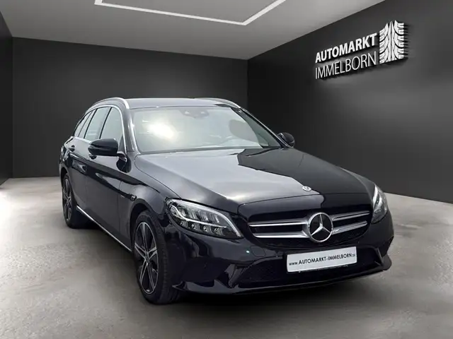 Mercedes-Benz C-Class view 2