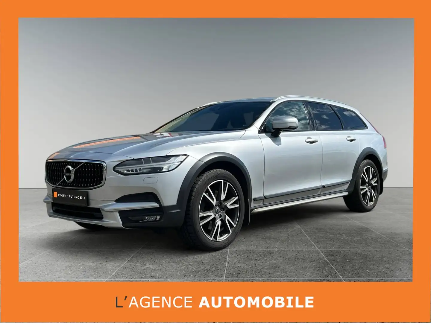 VOLVO V90