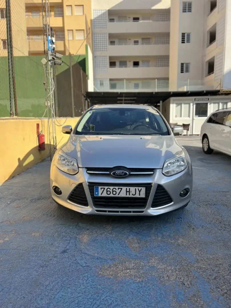 Ford Focus 1.6 TI-VCT Trend PS 125 Plateado - 1