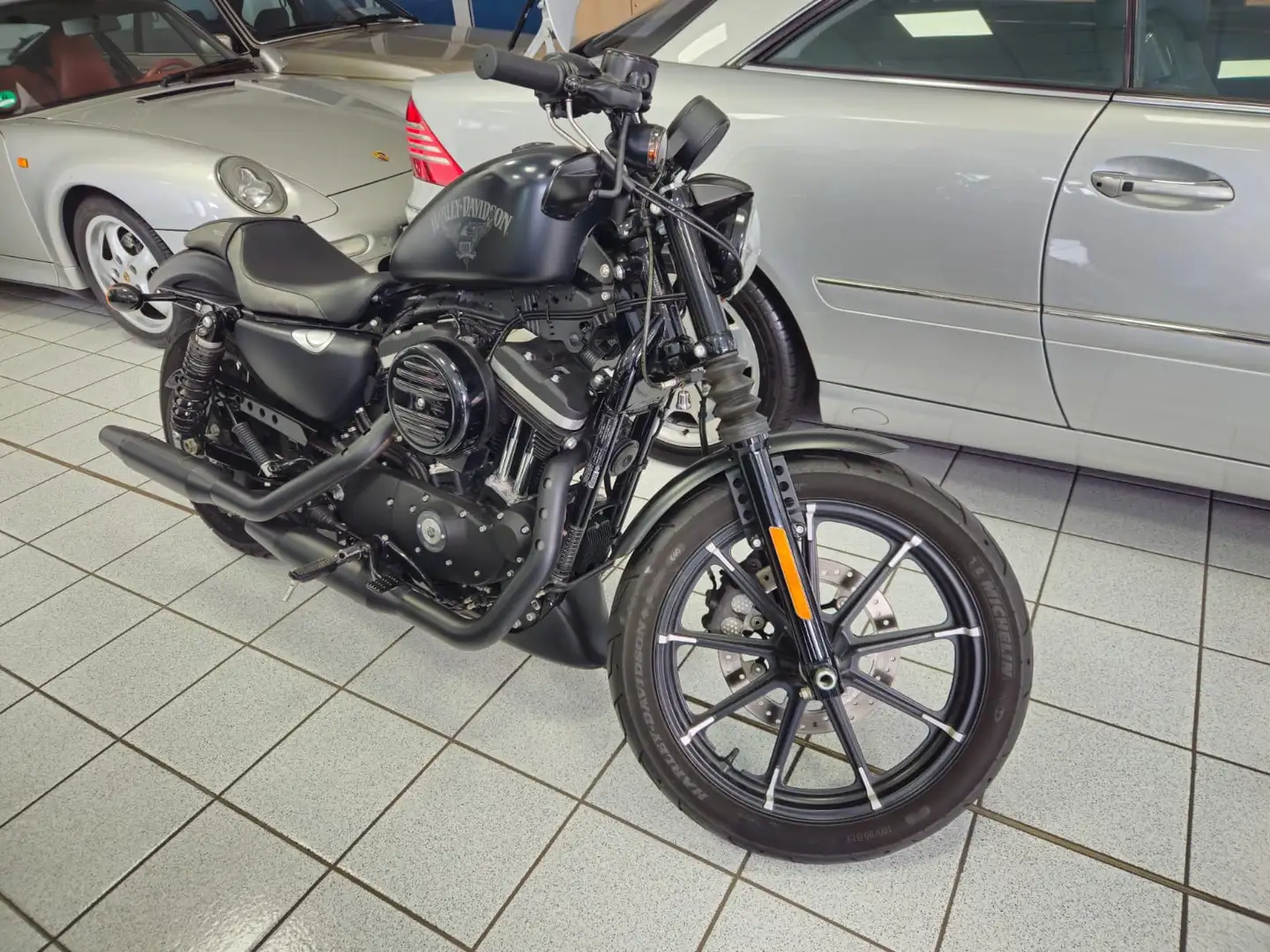 Harley-Davidson Sportster 883 XL2 Black Czarny - 2