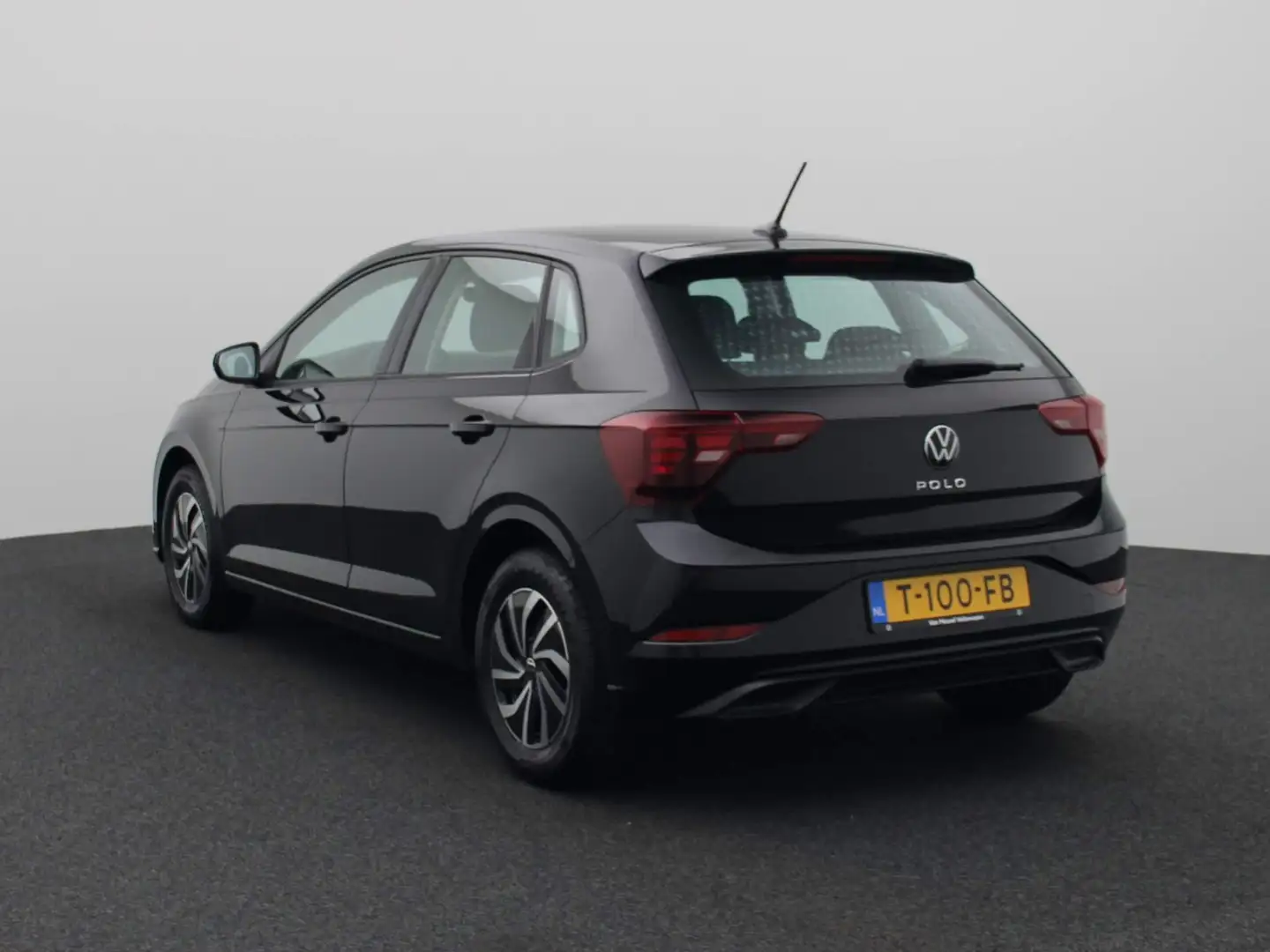 Volkswagen Polo 1.0 TSI Go 95PK | Navigatie | App Connect | Parkee Zwart - 2