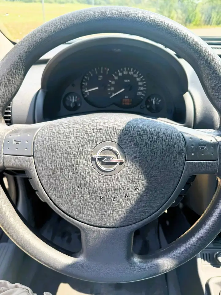 Opel Corsa, foto 6