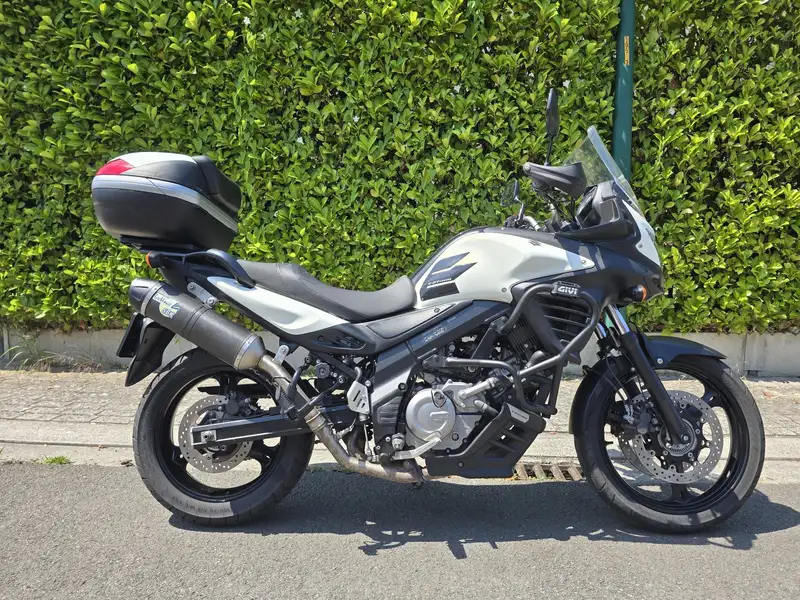 Suzuki V-STROM 650