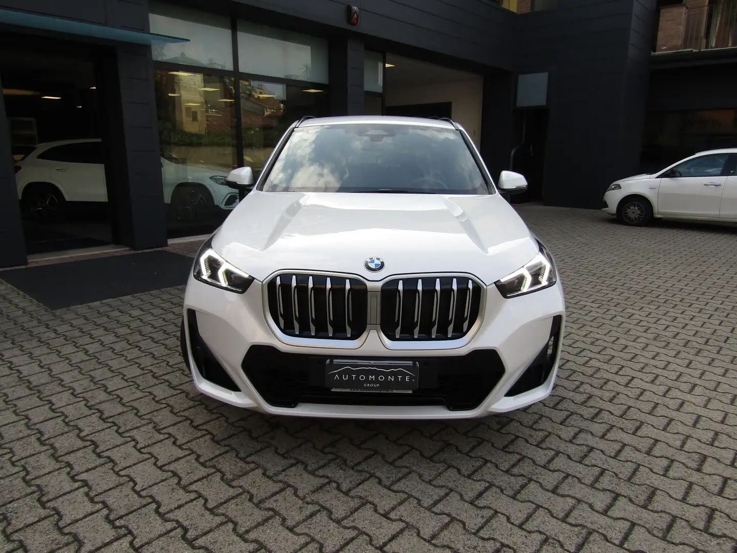 BMW X1 Sdrive18d MSPORT CAMBIO AUTO,PELLE,CERCHI 18 Blanc - 2