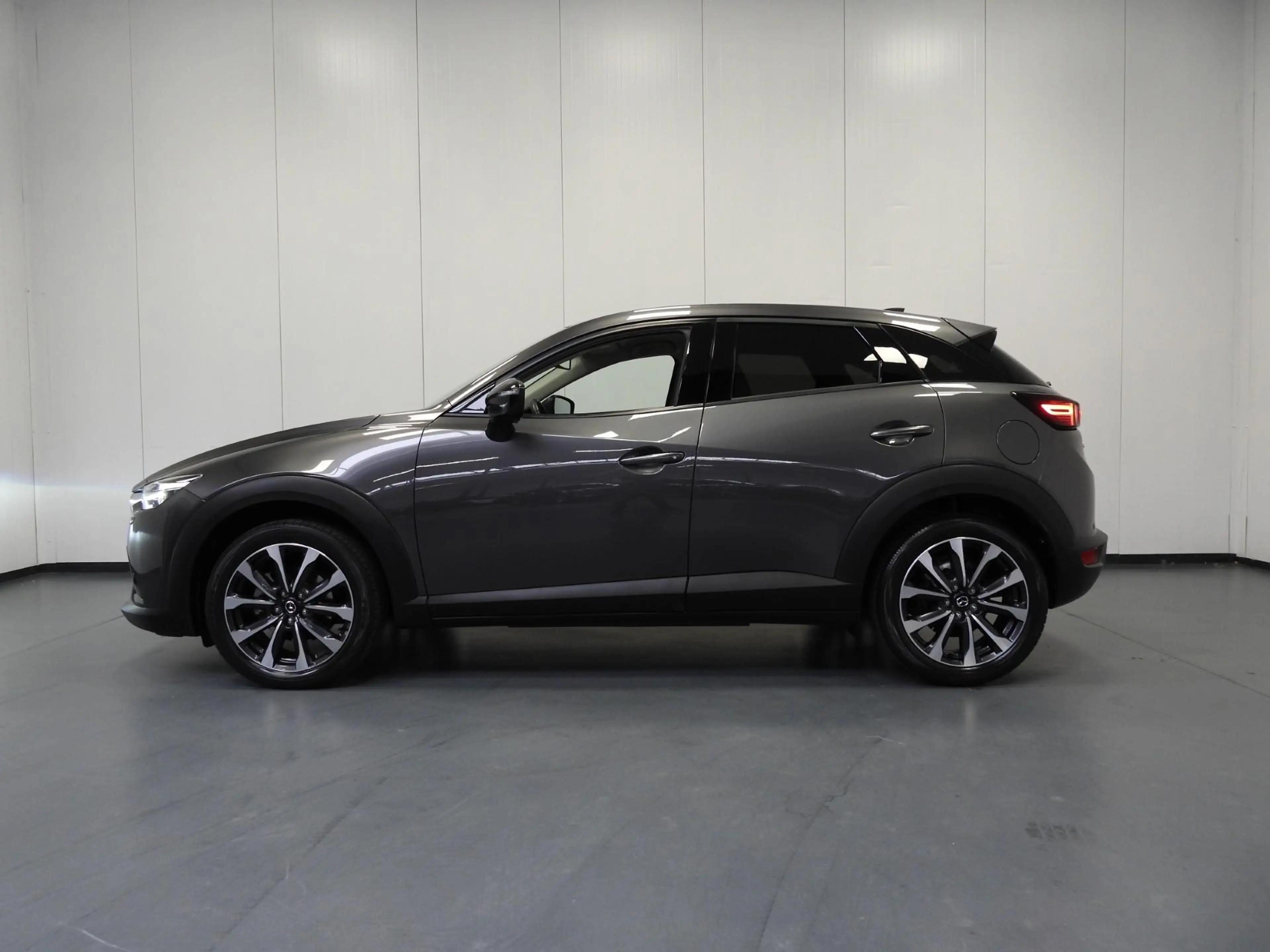 Mazda CX-3 2.0 SkyActiv-G Aut. Luxury NAVI-APP/LEER/CLIMA/LED — photo 2