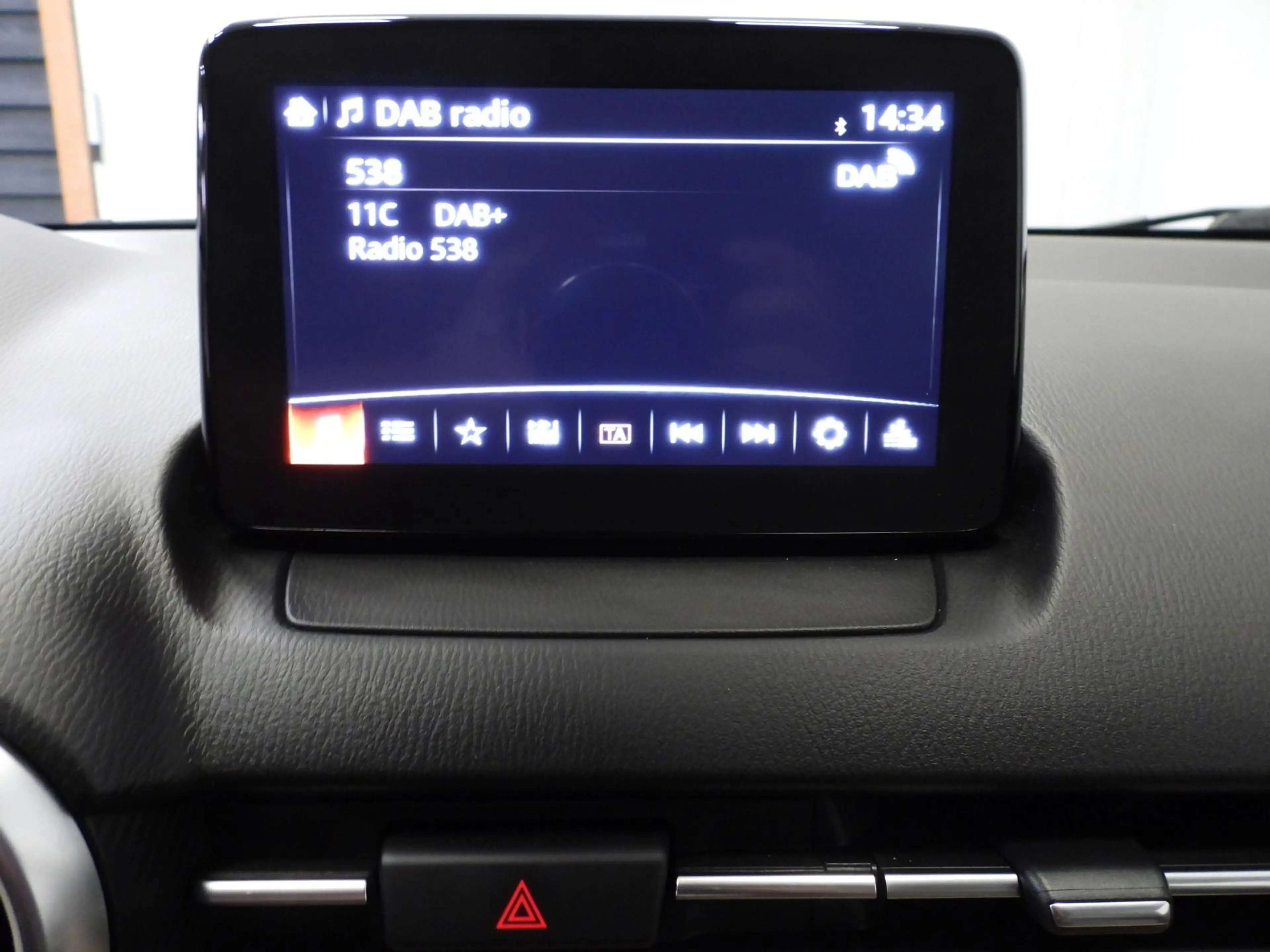 Mazda CX-3 2.0 SkyActiv-G Aut. Luxury NAVI-APP/LEER/CLIMA/LED — photo 9