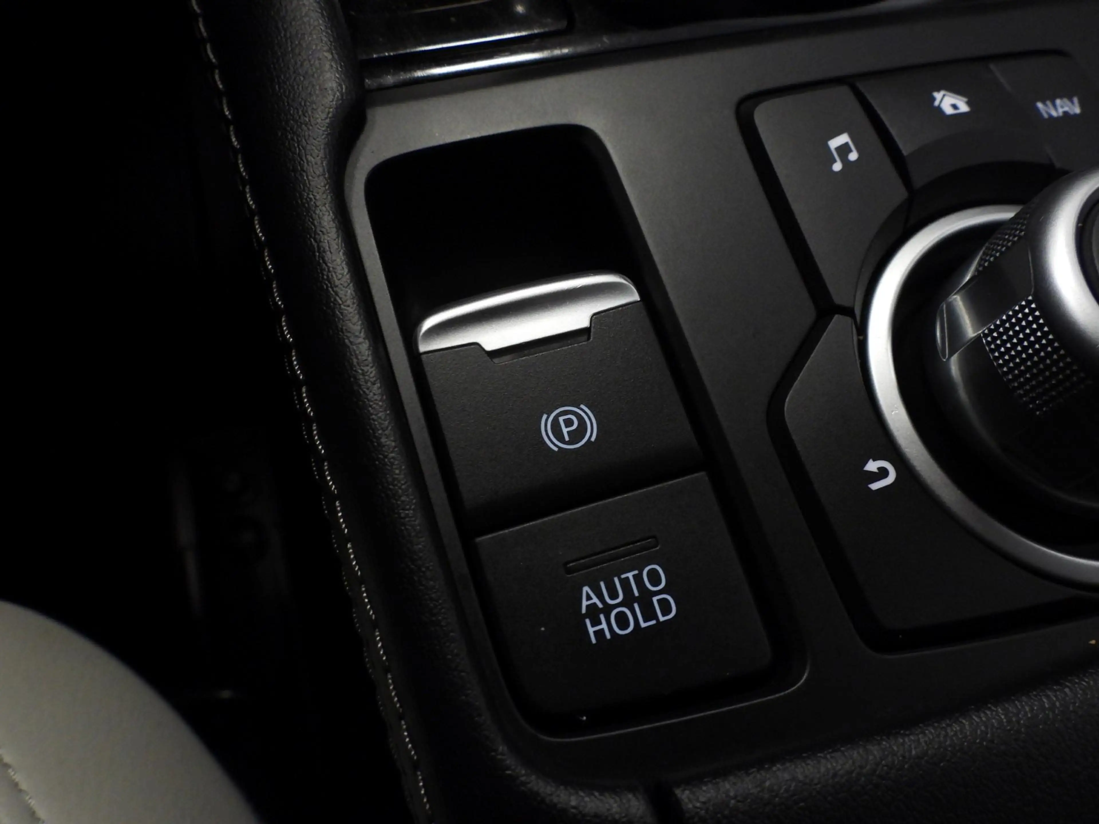 Mazda CX-3 2.0 SkyActiv-G Aut. Luxury NAVI-APP/LEER/CLIMA/LED — photo 20