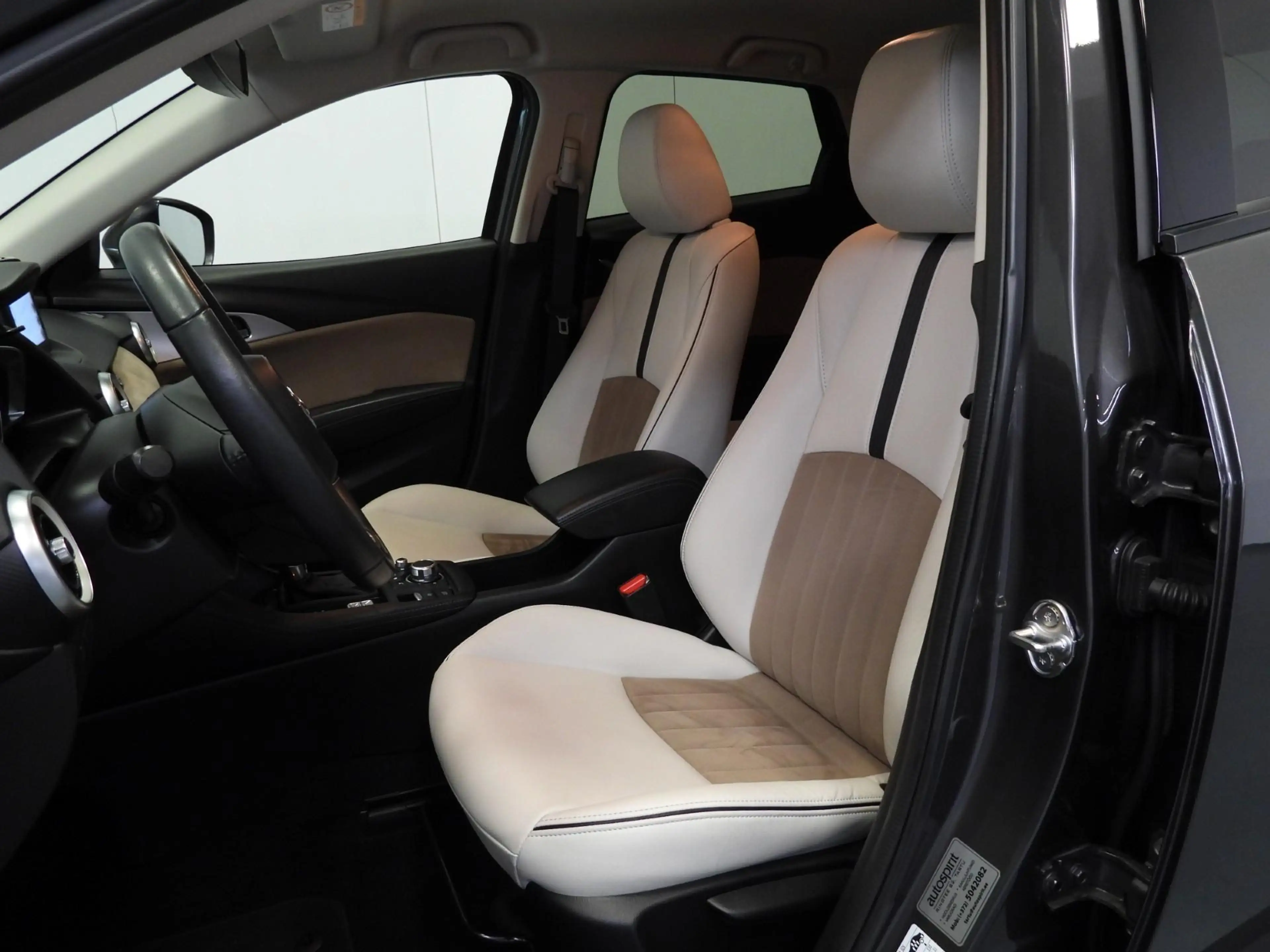 Mazda CX-3 2.0 SkyActiv-G Aut. Luxury NAVI-APP/LEER/CLIMA/LED — photo 24
