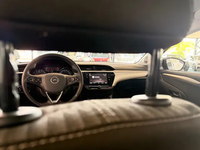 Opel Corsa view 9