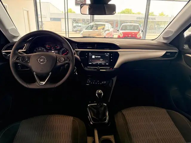 Opel Corsa view 8