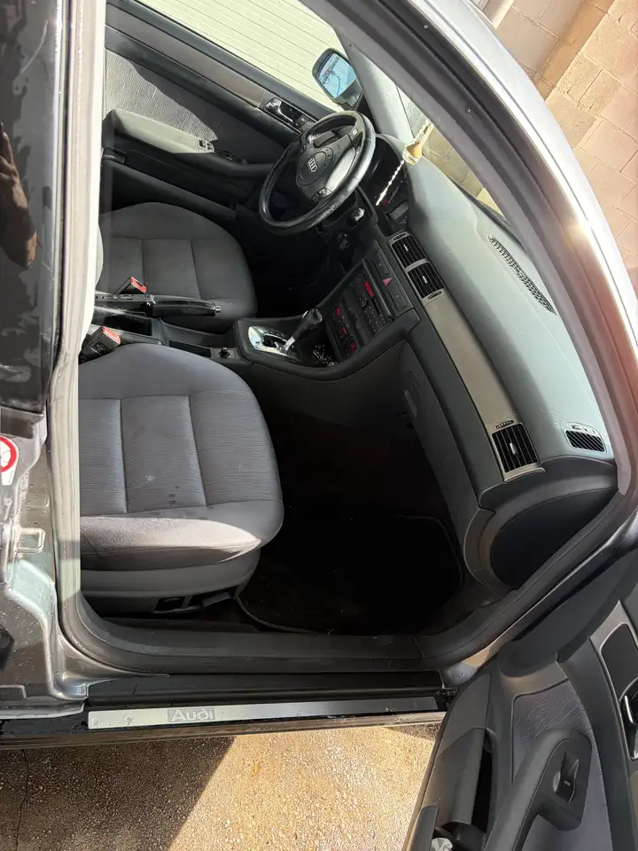 Audi A6 Avant 2.4 quattro Tiptronic, foto 4
