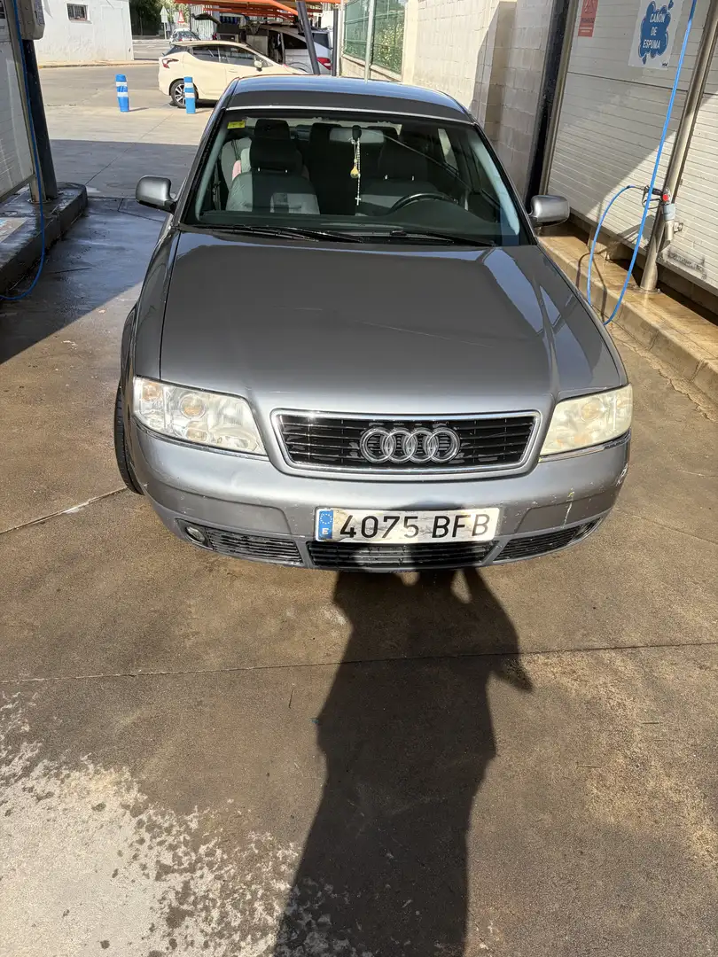 Audi A6 Avant 2.4 quattro Tiptronic - 1