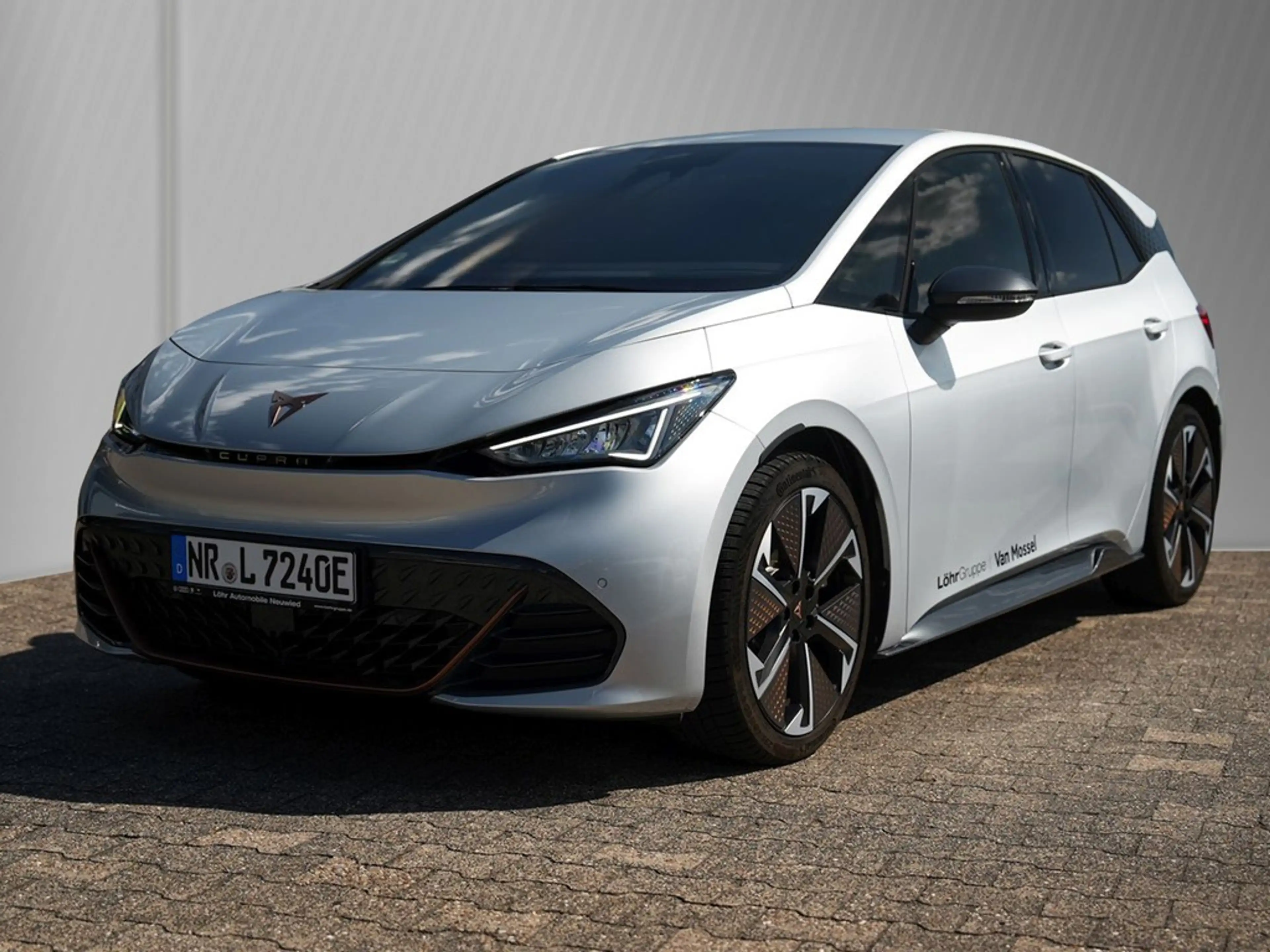 CUPRA Born VZ — photo 2