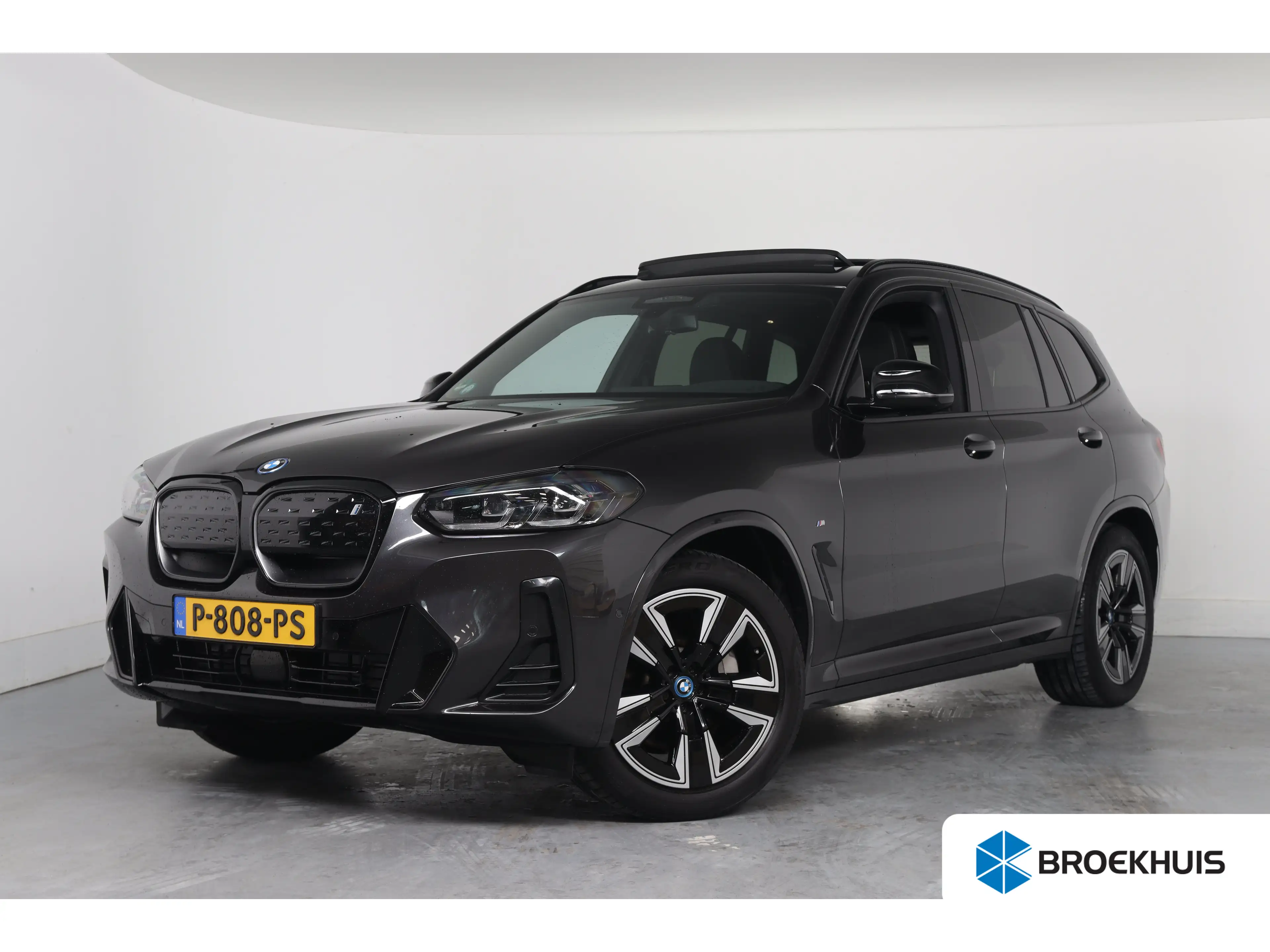 BMW iX3 Executive 80 kWh M-Sport | SOH 95% | 1e Eigenaar!