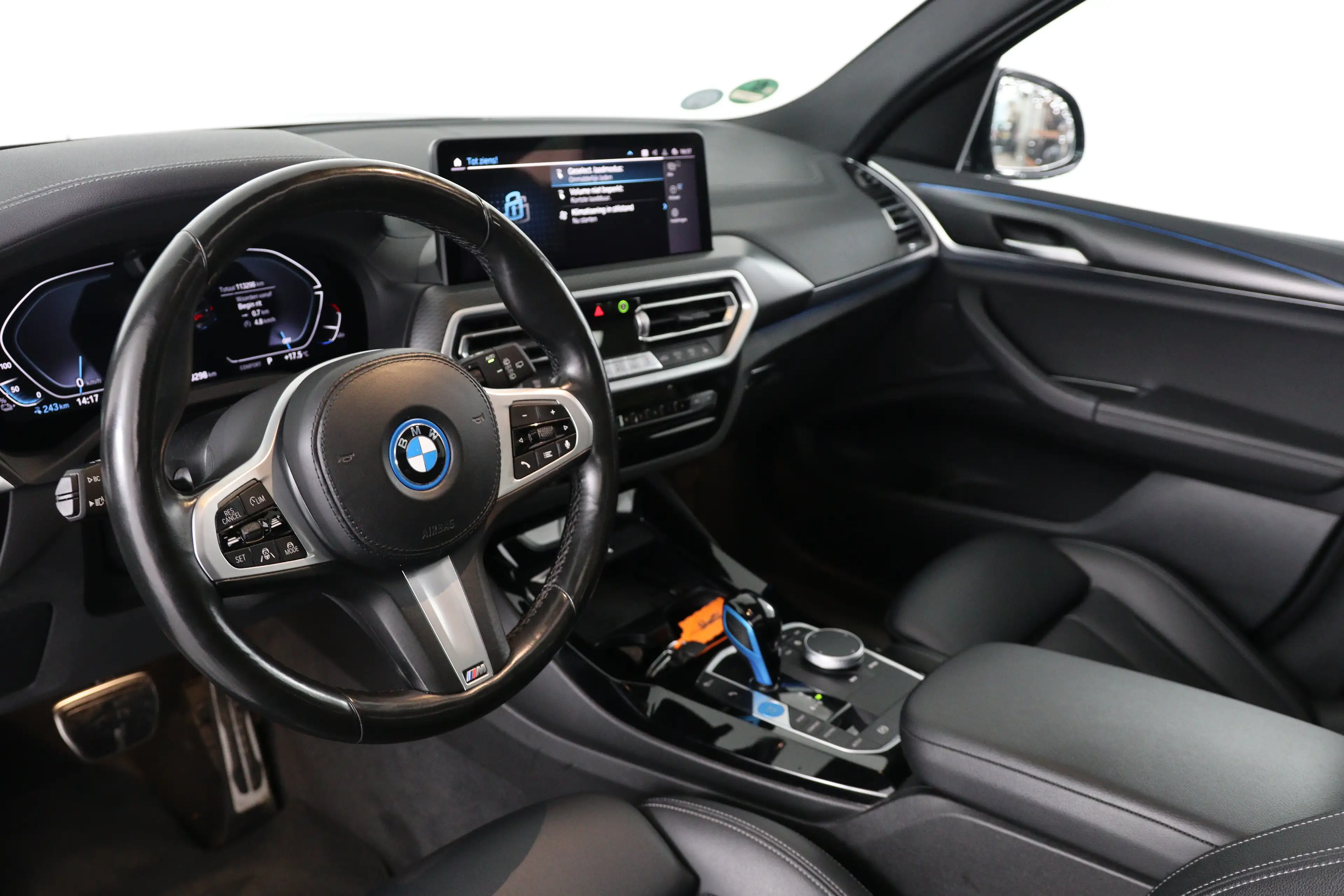 BMW iX3 Executive 80 kWh M-Sport | SOH 95% | 1e Eigenaar! — photo 6