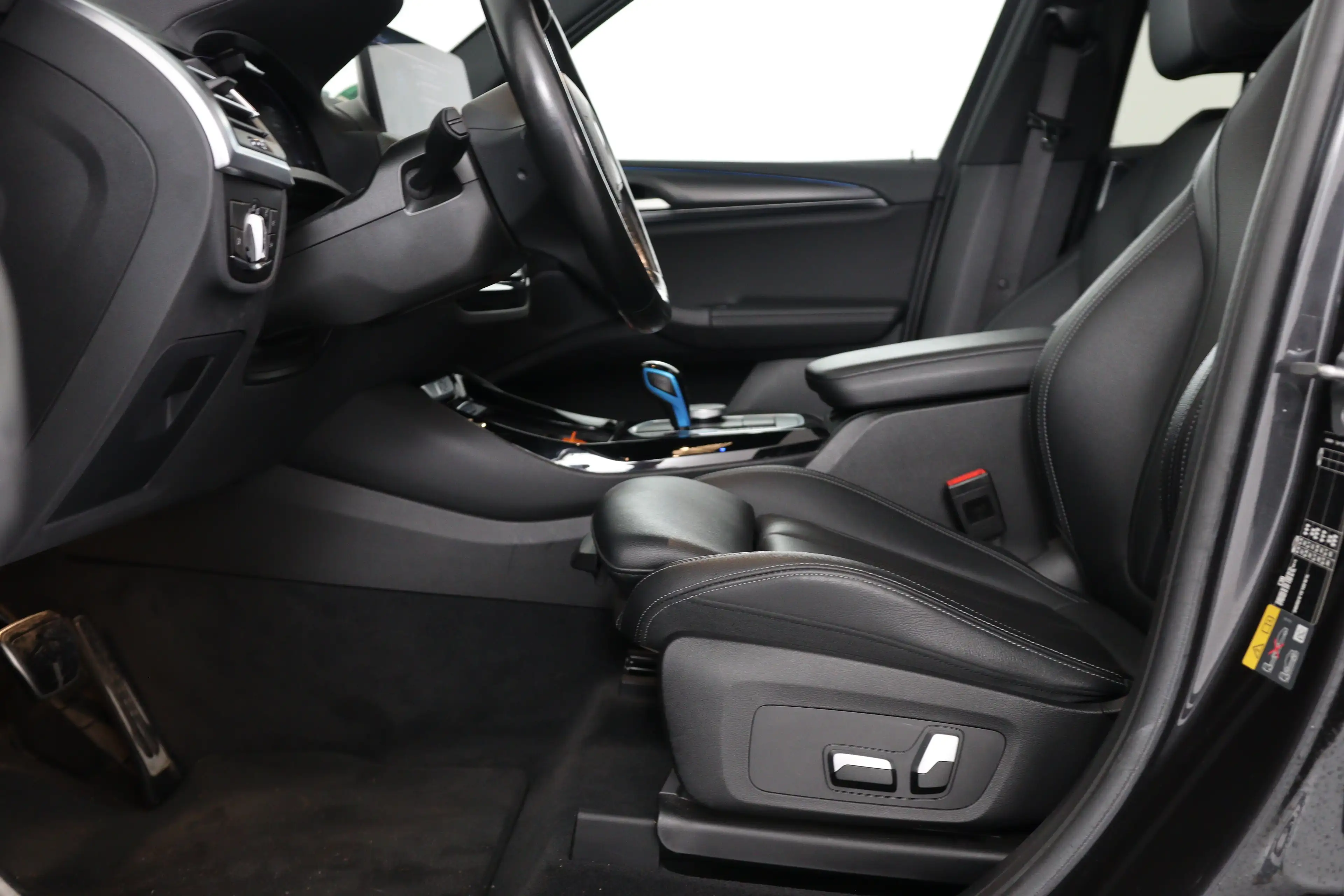 BMW iX3 Executive 80 kWh M-Sport | SOH 95% | 1e Eigenaar! — photo 37