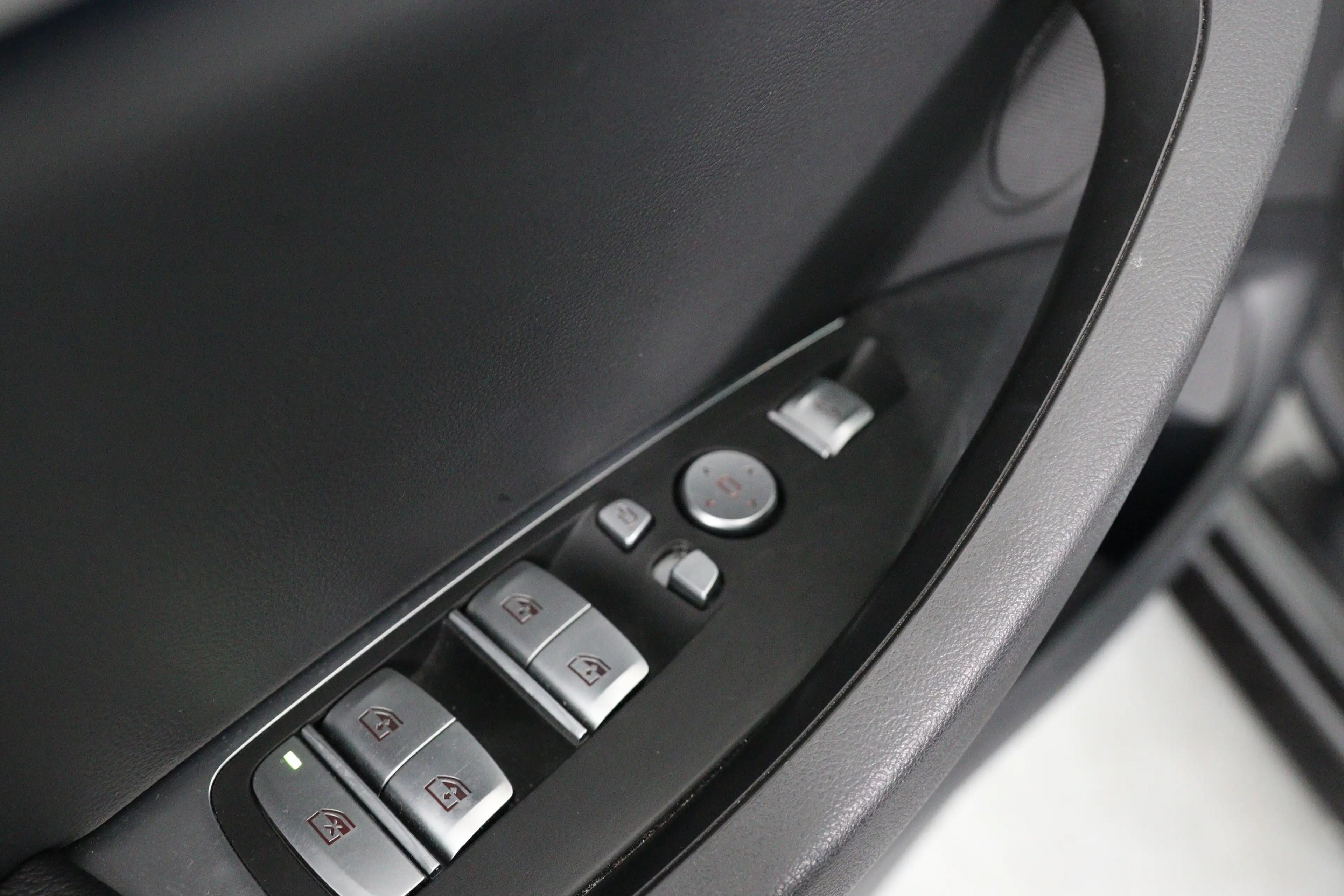 BMW iX3 Executive 80 kWh M-Sport | SOH 95% | 1e Eigenaar! — photo 29