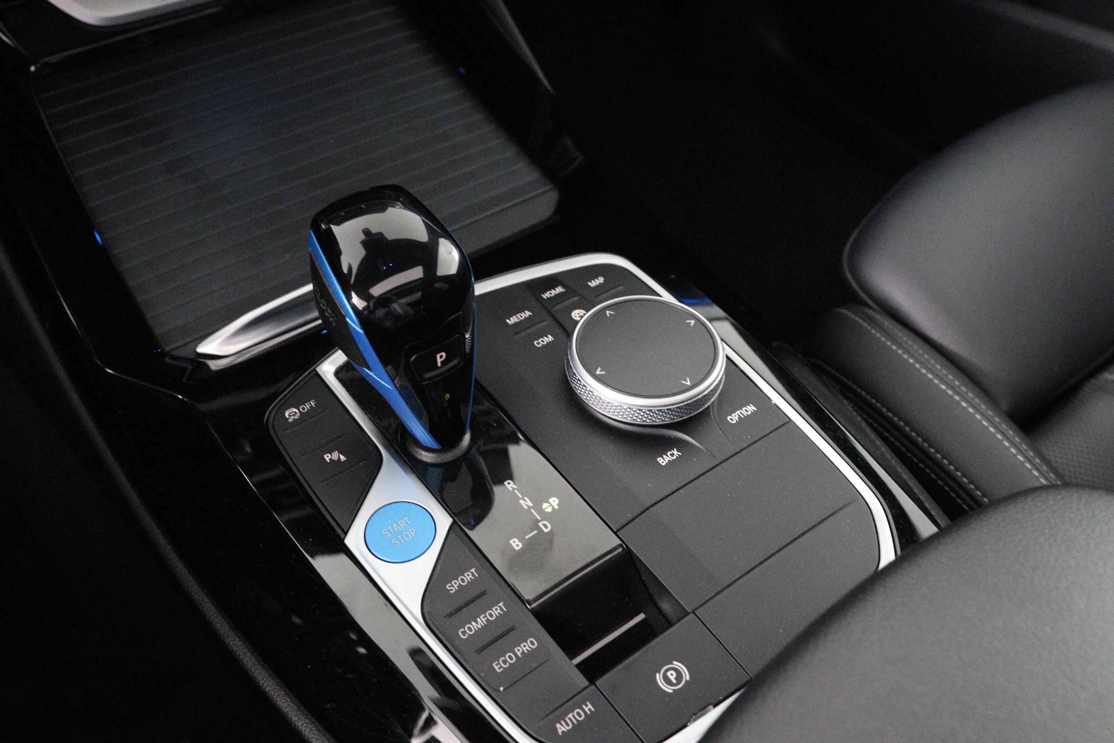 BMW iX3 Executive 80 kWh M-Sport | SOH 95% | 1e Eigenaar! — photo 45