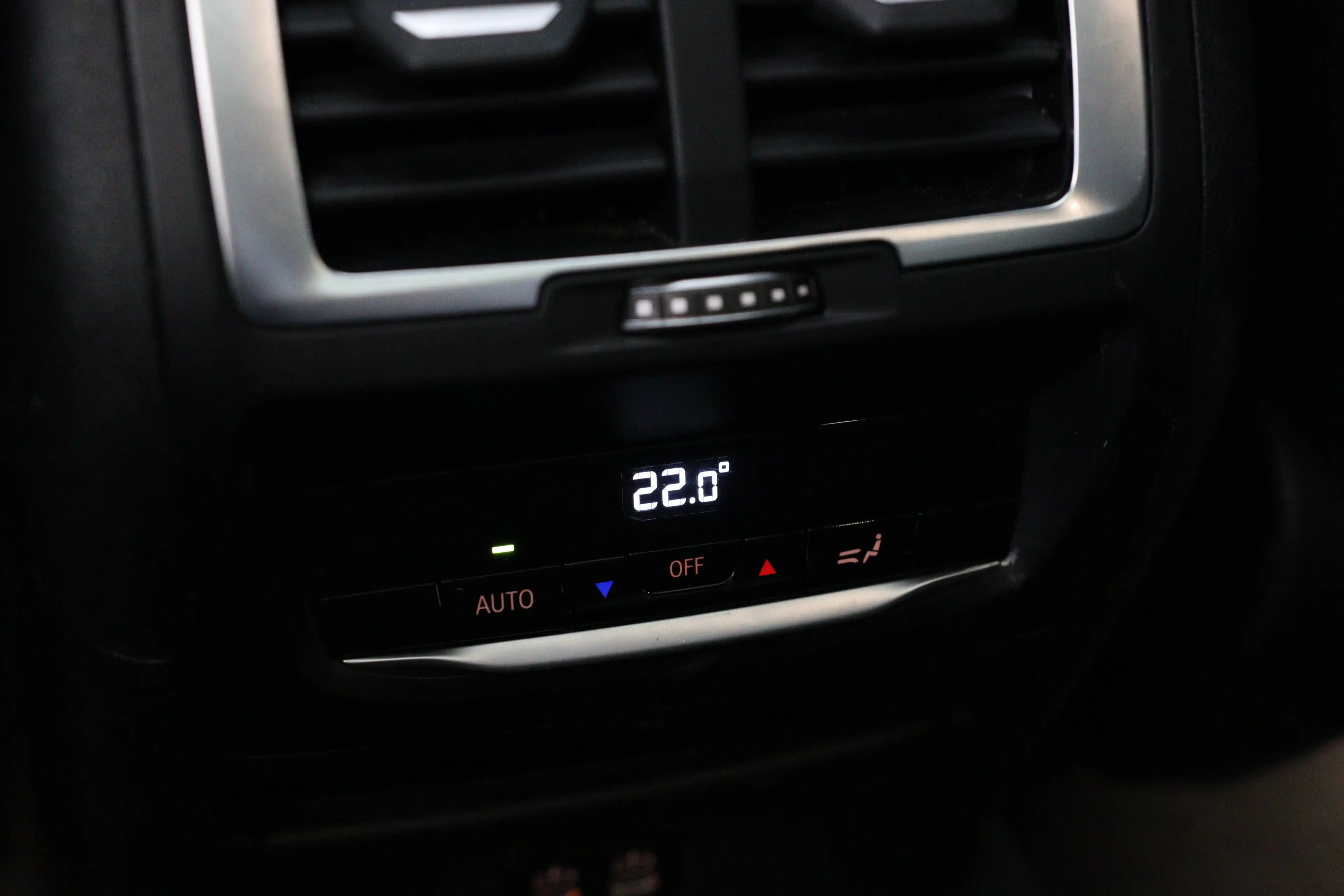 BMW iX3 Executive 80 kWh M-Sport | SOH 95% | 1e Eigenaar! — photo 34
