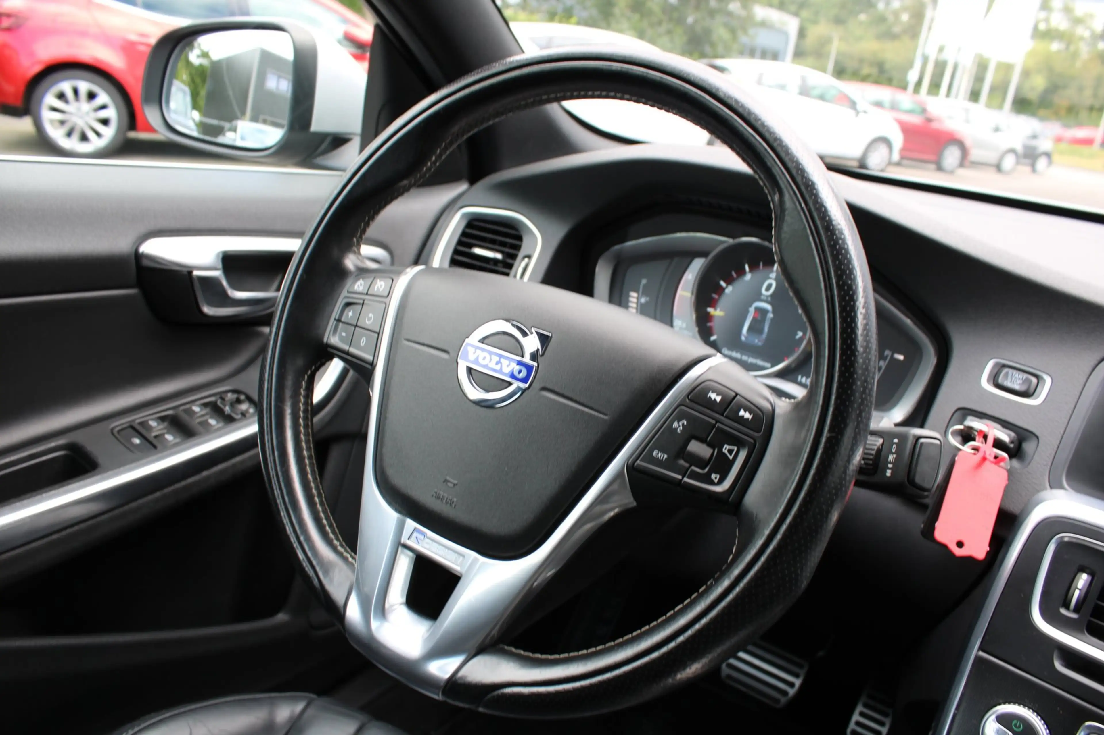 Volvo S60 2.0 T5 R-Design Automaat 245pk Clima/Cruise/Stoelv — photo 31