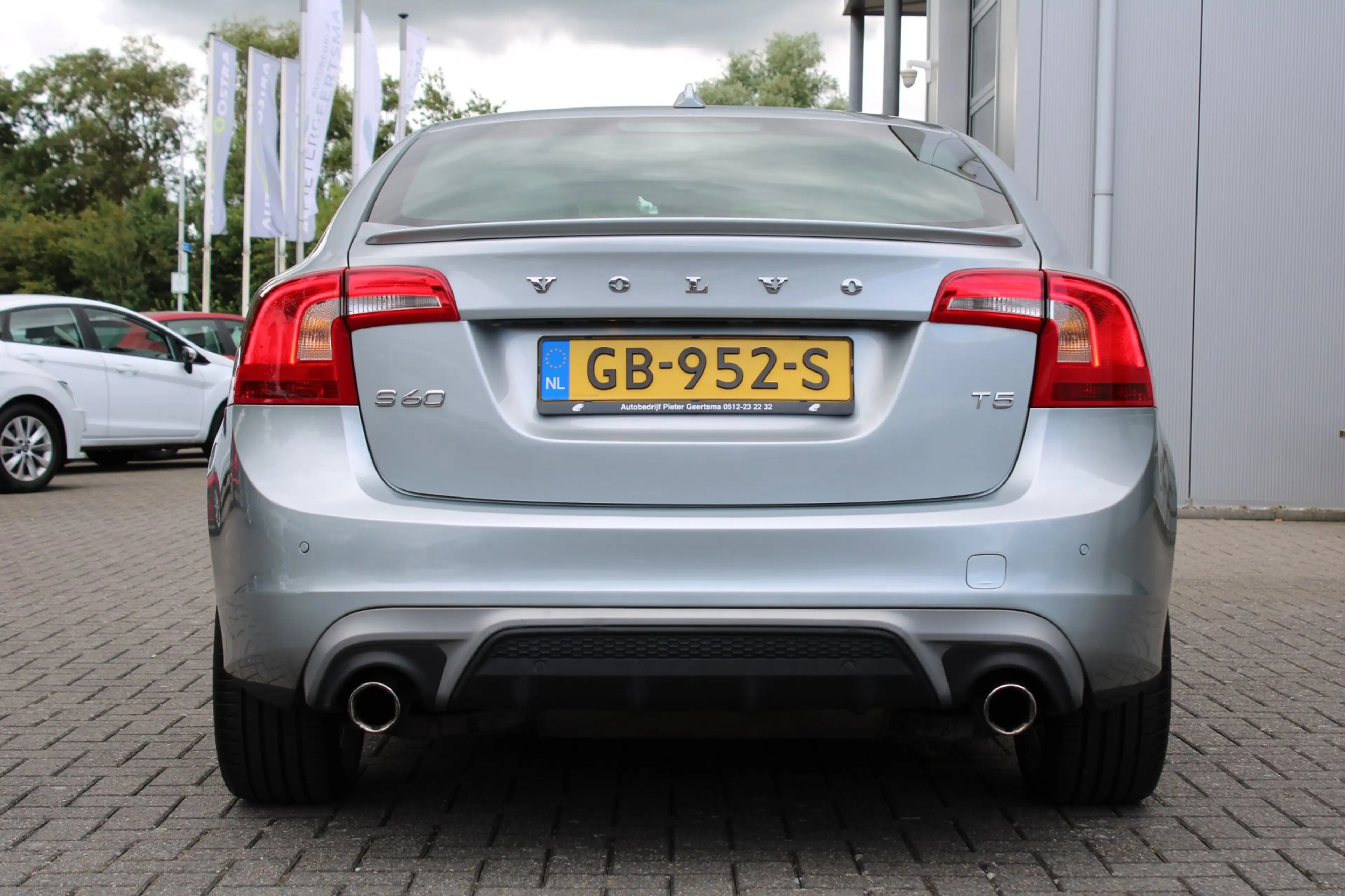 Volvo S60 2.0 T5 R-Design Automaat 245pk Clima/Cruise/Stoelv — photo 12