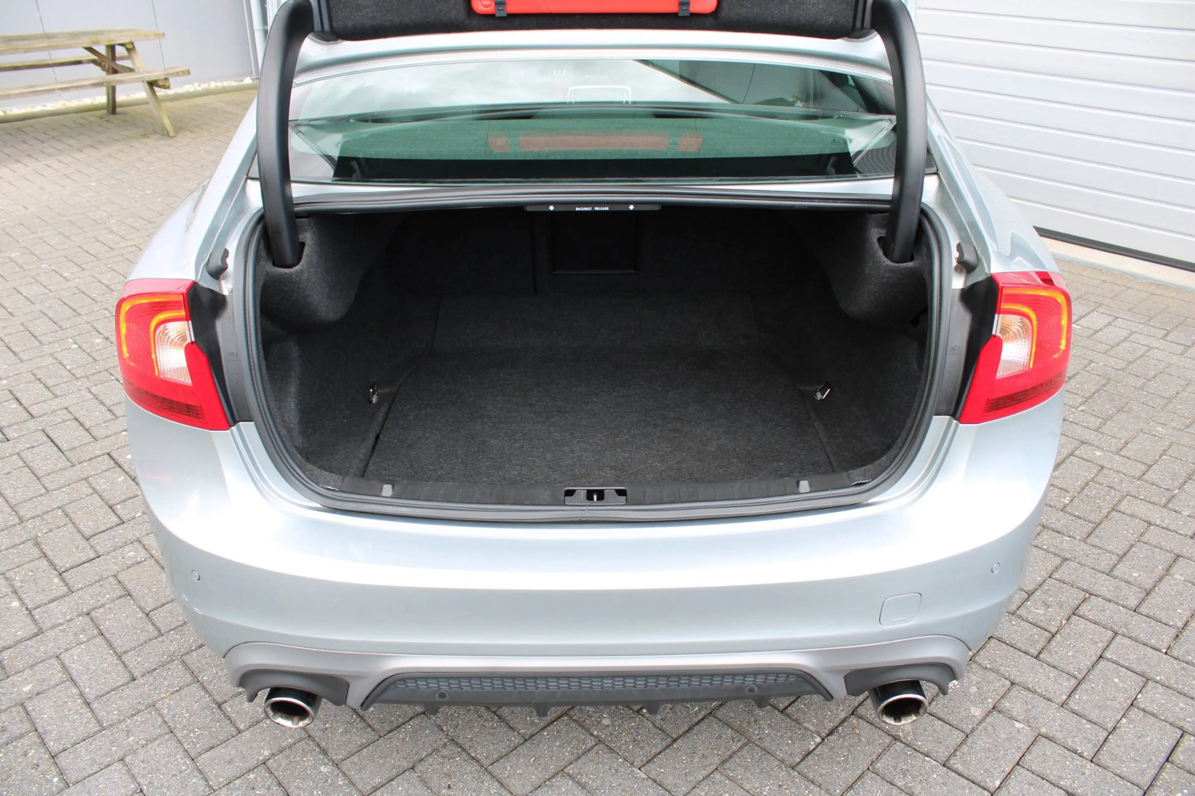 Volvo S60 2.0 T5 R-Design Automaat 245pk Clima/Cruise/Stoelv — photo 10