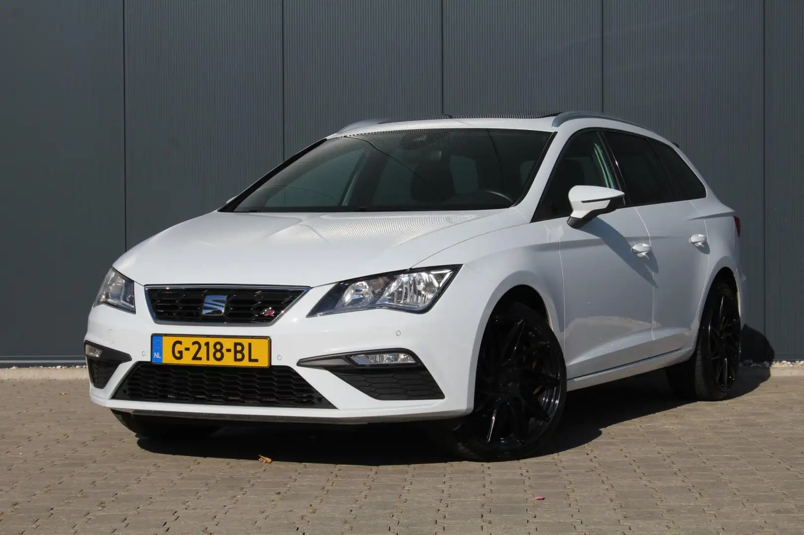 SEAT Leon ST 1.5 TGI FR Business Intense | Schuif/Kanteldak Weiß - 1