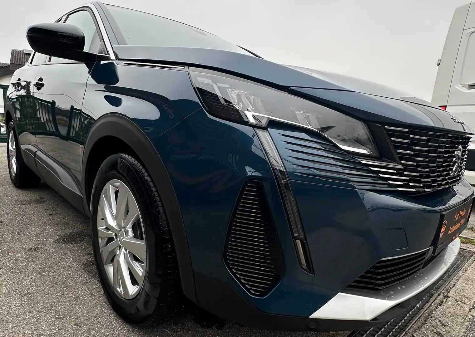 Peugeot 3008 PureTech 130 EAT8 Active Pack Bleu - 2