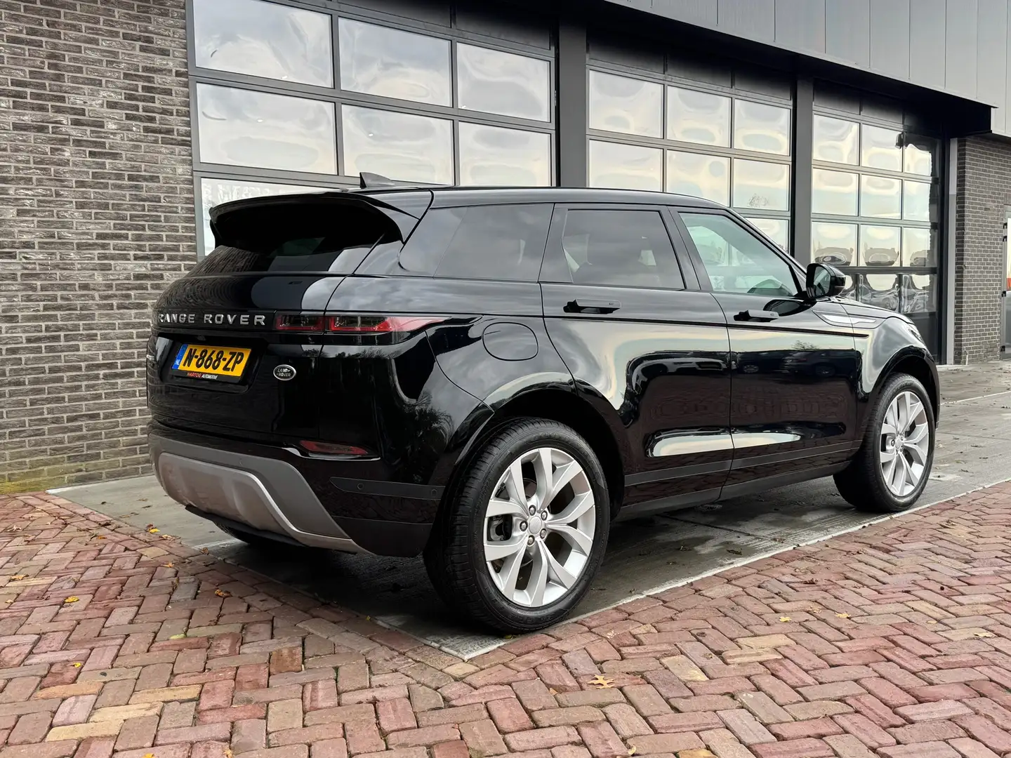 Land Rover Range Rover Evoque 2.0 P250 AWD S | 38.000 KM! | Leer | Autm | Navi | Schwarz - 2