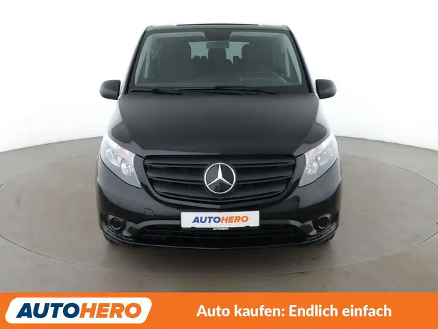 Mercedes-Benz Vito view 9
