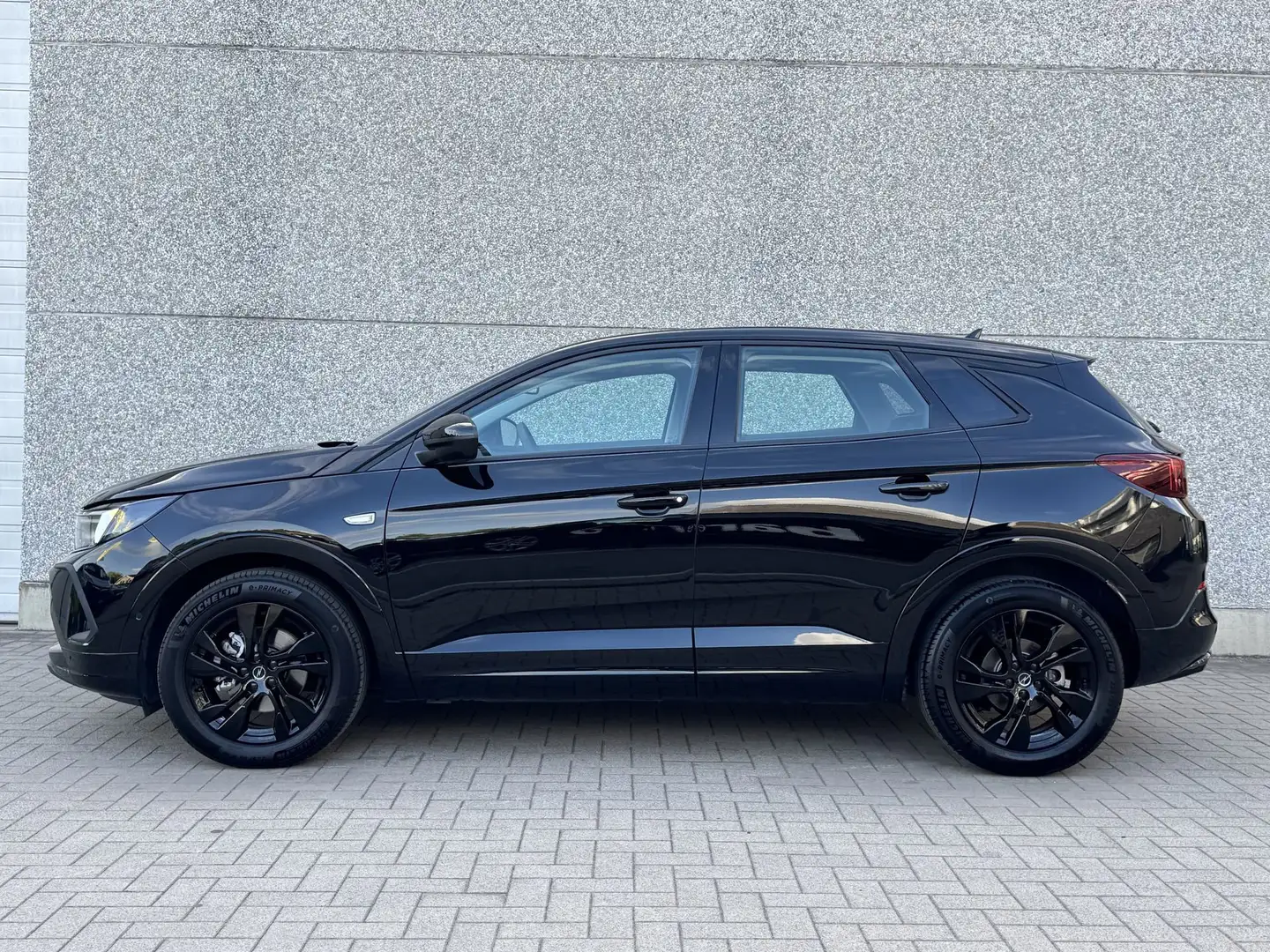 Opel Grandland 1.2T 130PK GS NAVI/FULL LED/CAMERA/PARKPILOT/WINT Zwart - 2