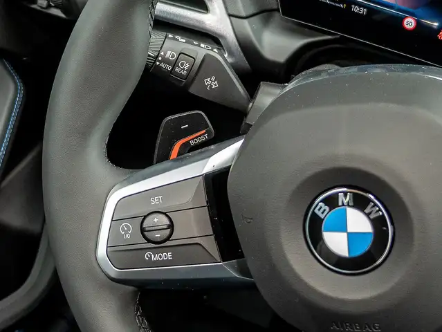 BMW 1 Series view 10