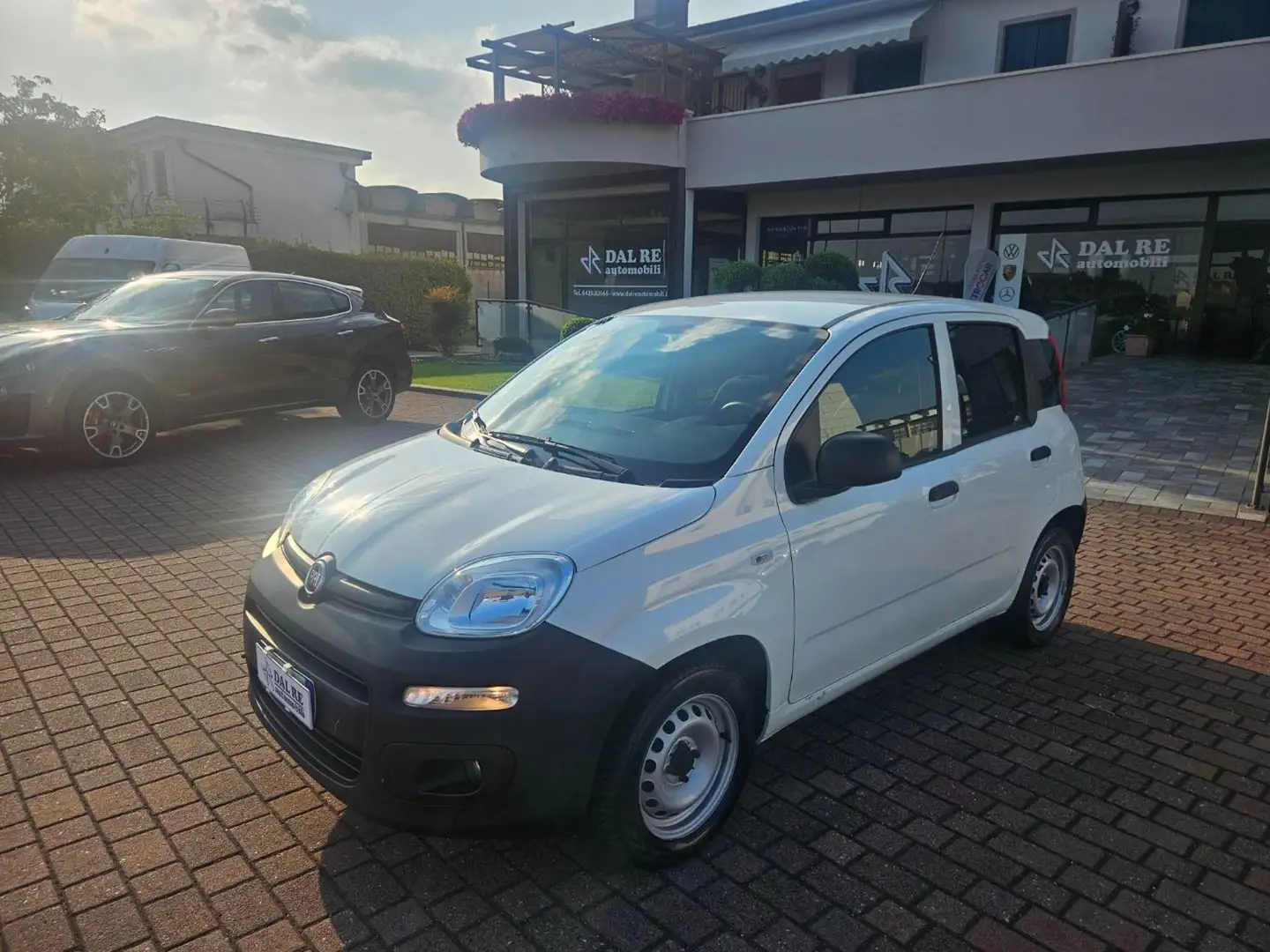 Fiat Panda 1.0 Hybrid Van 2 posti Bianco - 2