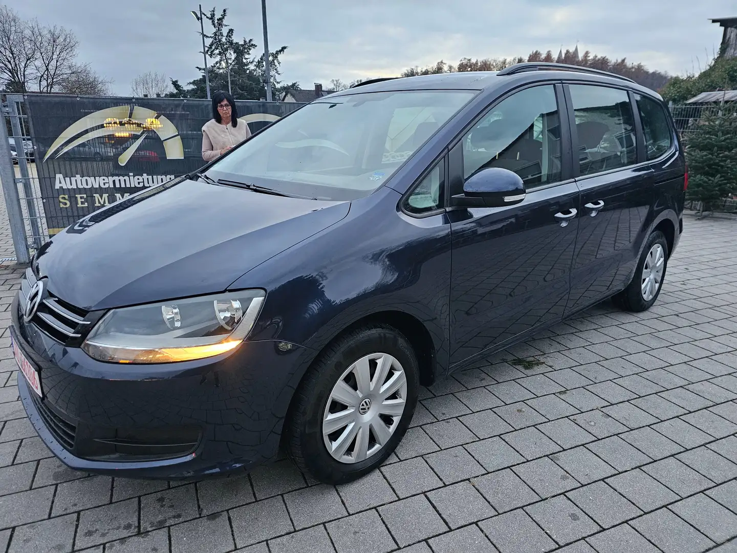 Volkswagen Sharan Trendline BMT / TÜV 08/26 / Sehr guter Zustand Bleu - 1