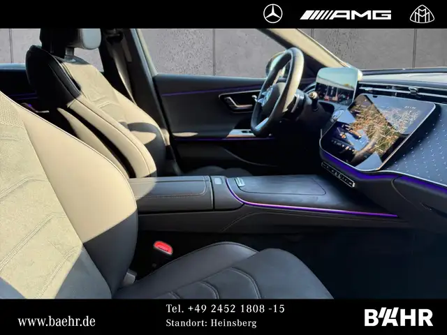 Mercedes-Benz 220 view 5