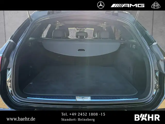 Mercedes-Benz 220 view 10