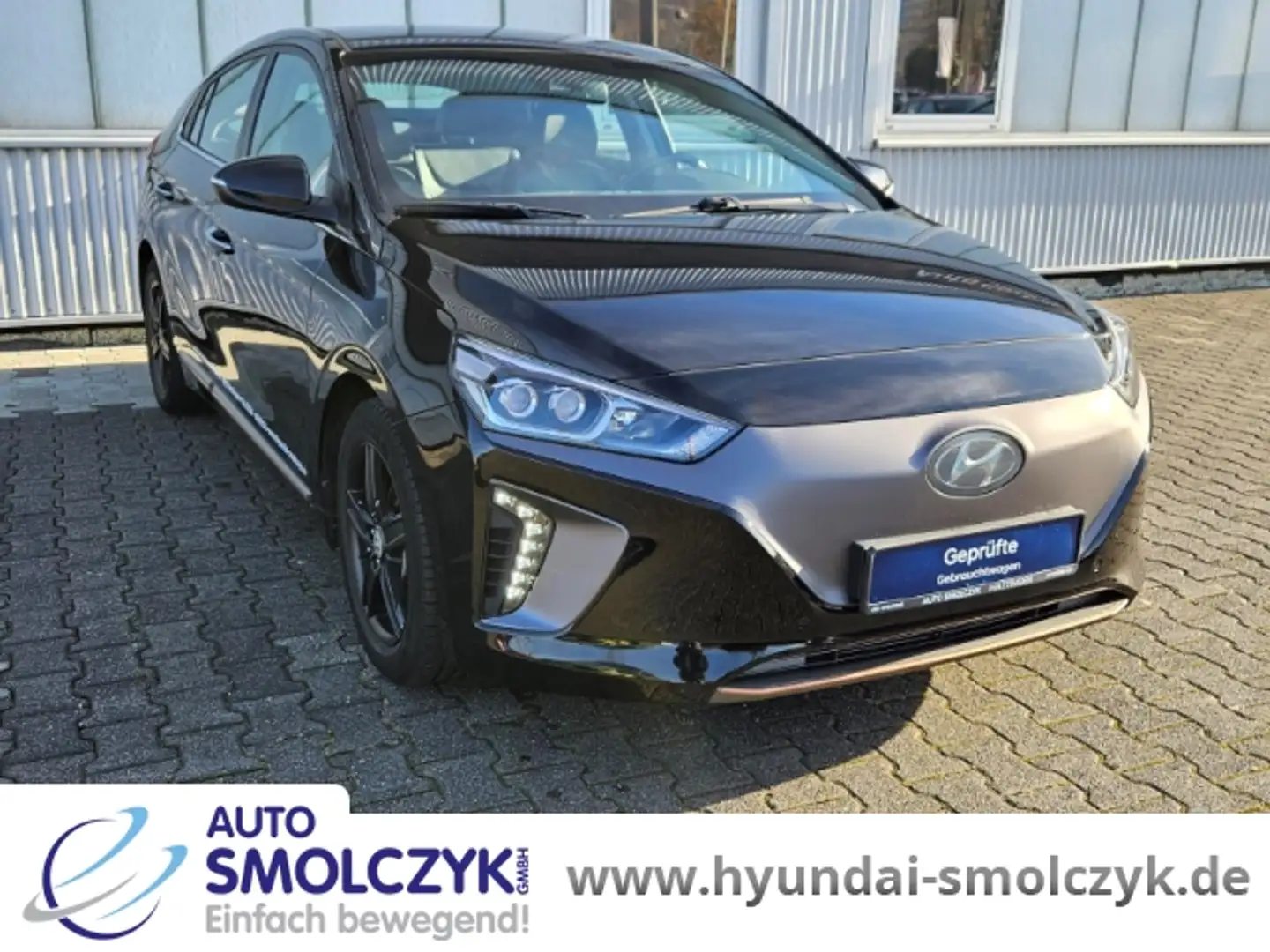 Hyundai IONIQ ELEKTRO PREMIUM+LEDER+NAVI+SITZH. Schwarz - 2
