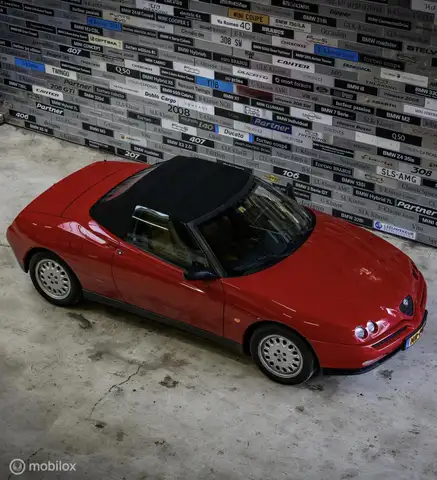 Alfa Romeo Spider 3.0-12V V6 L