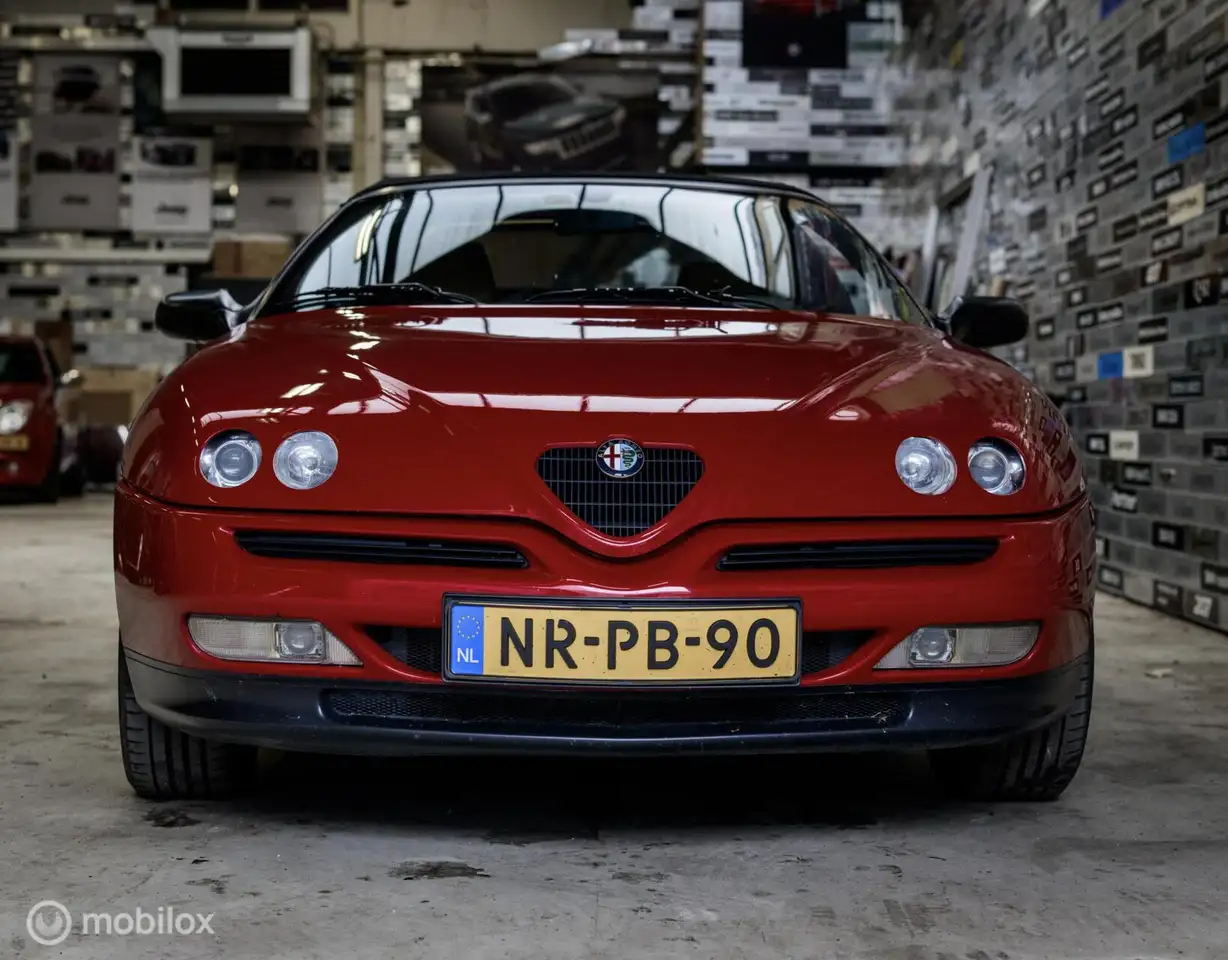 Alfa Romeo Spider 3.0-12V V6 L, foto 3