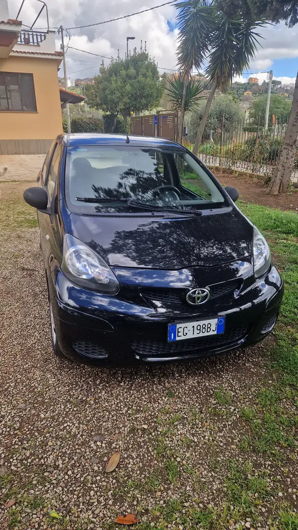 Toyota Aygo Aygo I 2005 5p 1.0 Sol Connect Nero - 1