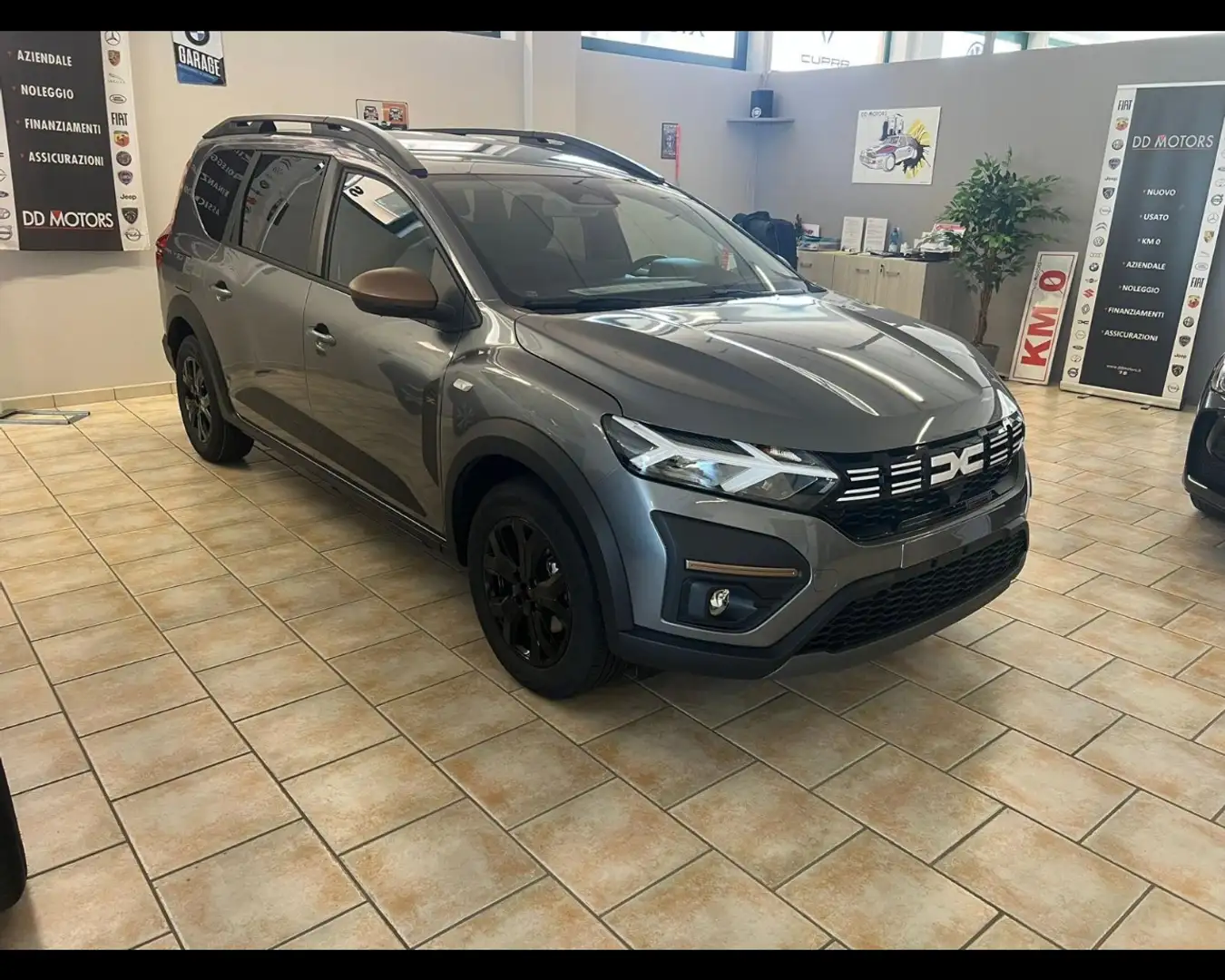 Dacia Jogger 1.6 hybrid Extreme UP 140cv Grigio - 1