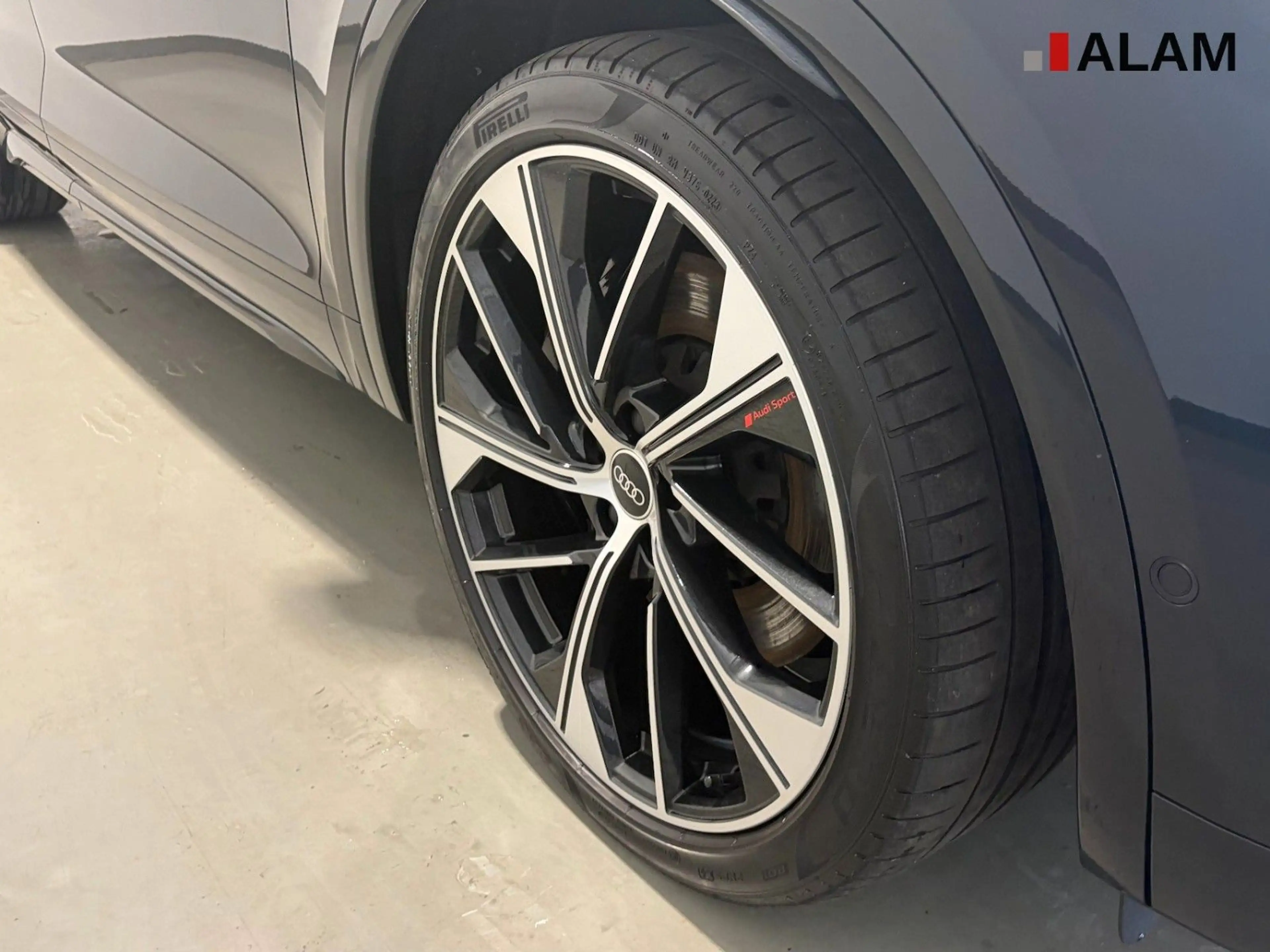 Audi SQ5 3,0 TDI quattro Tiptronic ACC HUD Lane Pano — photo 8