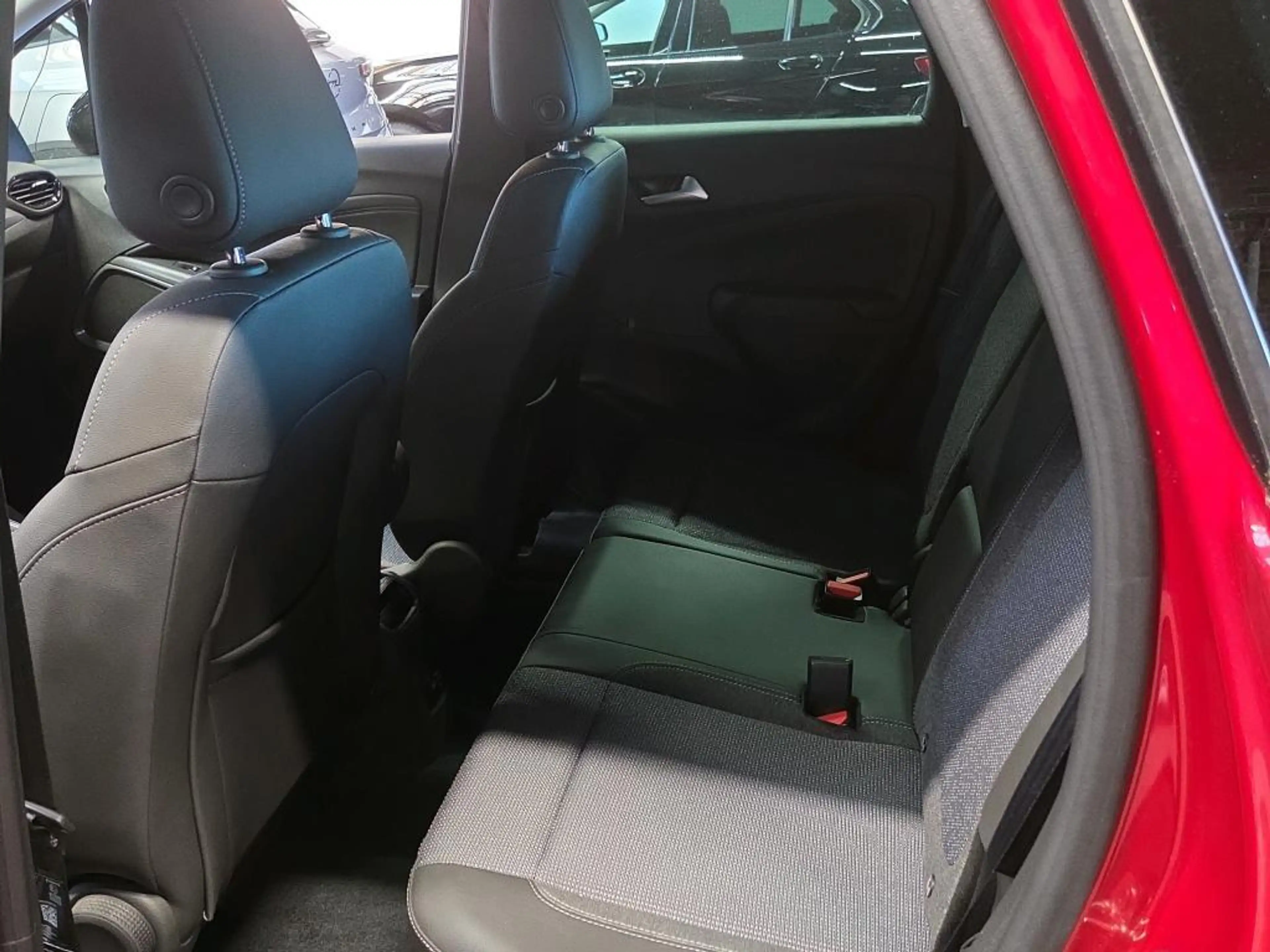 Opel Crossland 1.2 Automatik Elegance *NUR 6.500Km* — photo 8