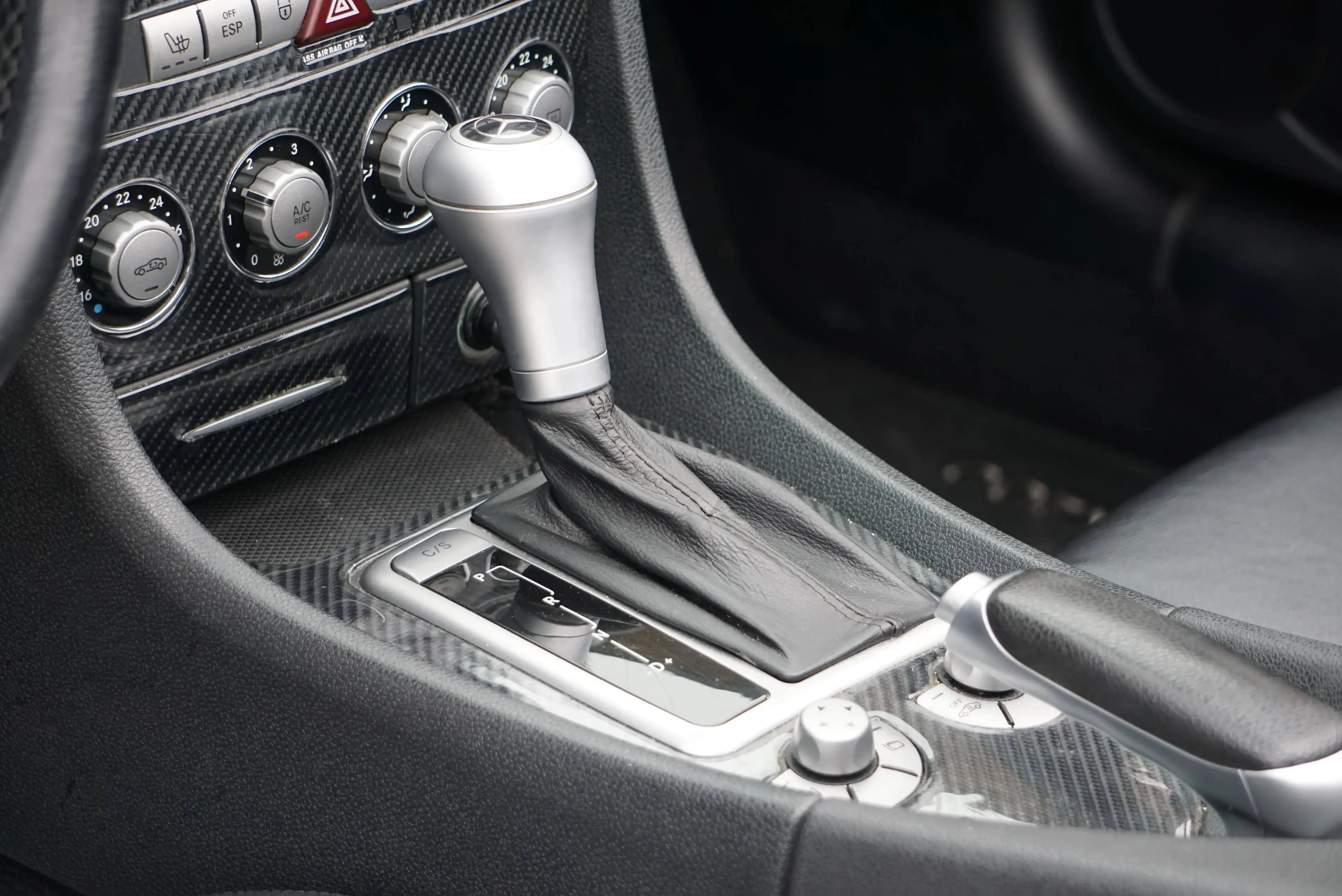 Mercedes-Benz SLK 200 Kompressor BOITE-AUTO CARNET XENON GARANTIE 1AN — photo 13