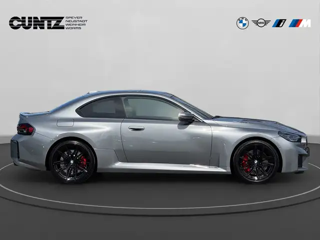 BMW M2 view 5