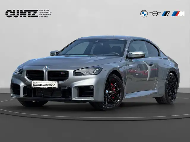 BMW M2 view 2