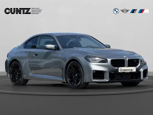 BMW M2 view 4