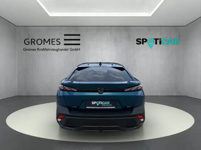 Peugeot 408 view 4