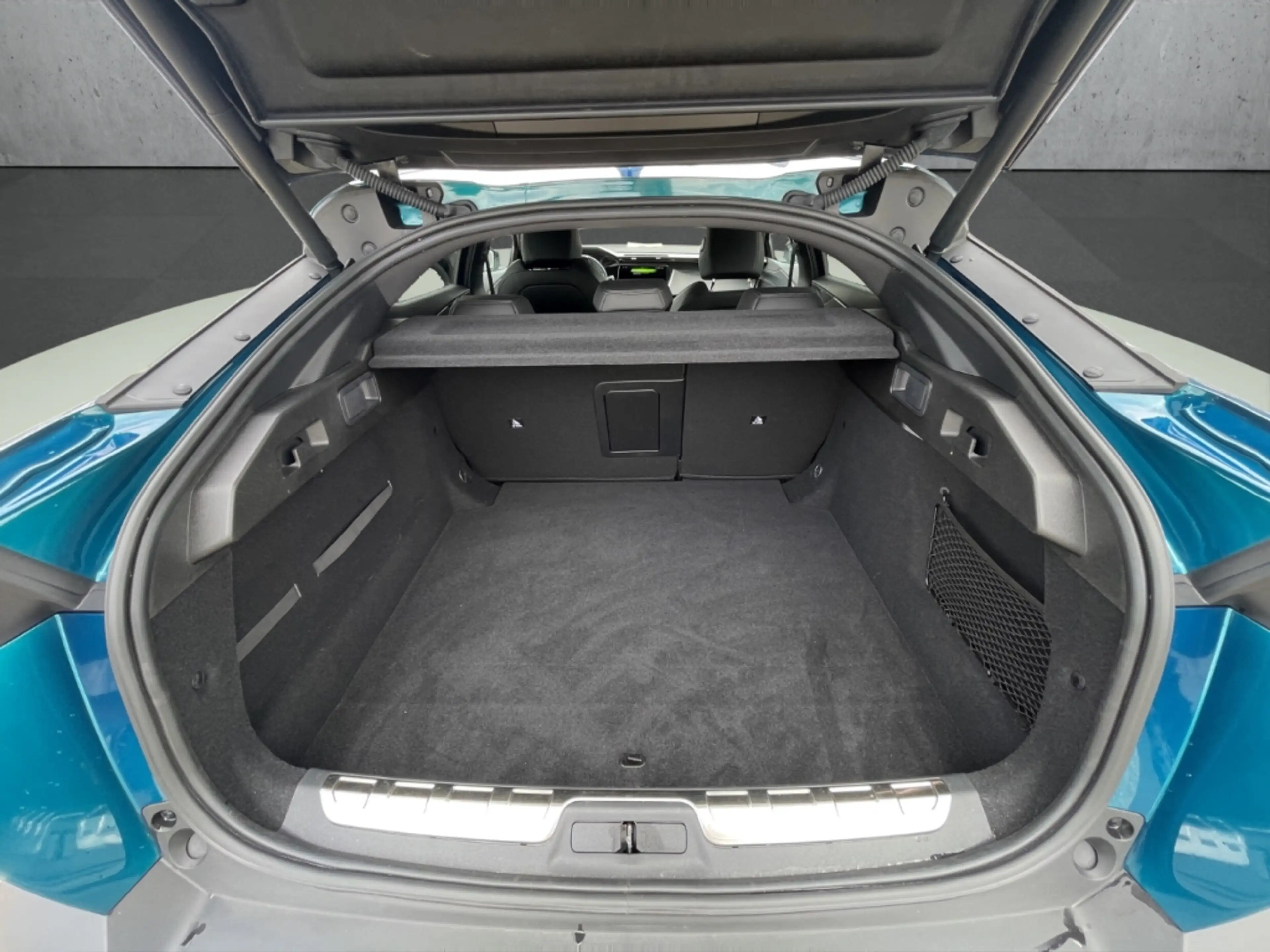 Peugeot 408 GT PT 130 EAT8 Navi LED ACC 360 Kamera Blendfreies — photo 7